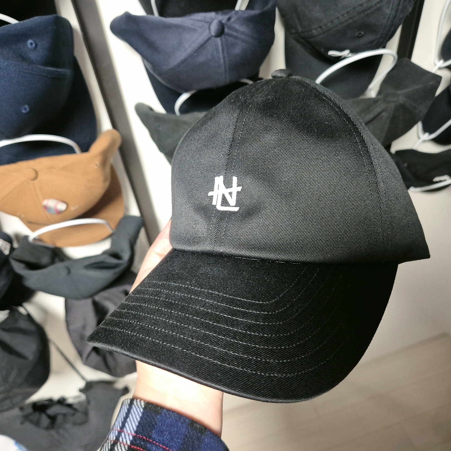 Nanamica Chino Cap Black 착용 스타일
