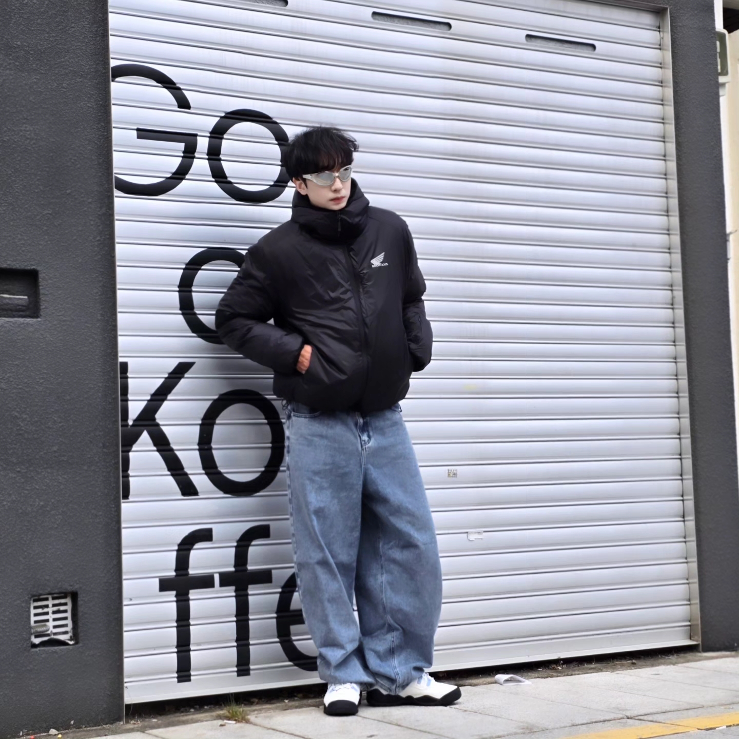 Honda H-Tech Non Quilting Hoodie Jacket Black, NOMANUAL Raw Vision Denim Pants White Blue 착용 스타일 - 9