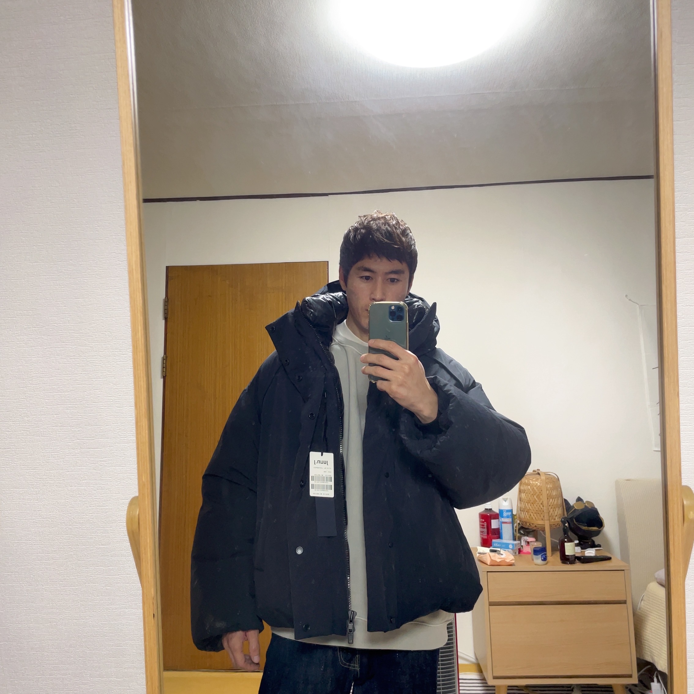 Juun.J Short Down Hoodie Jumper Black - 22FW 착용 스타일