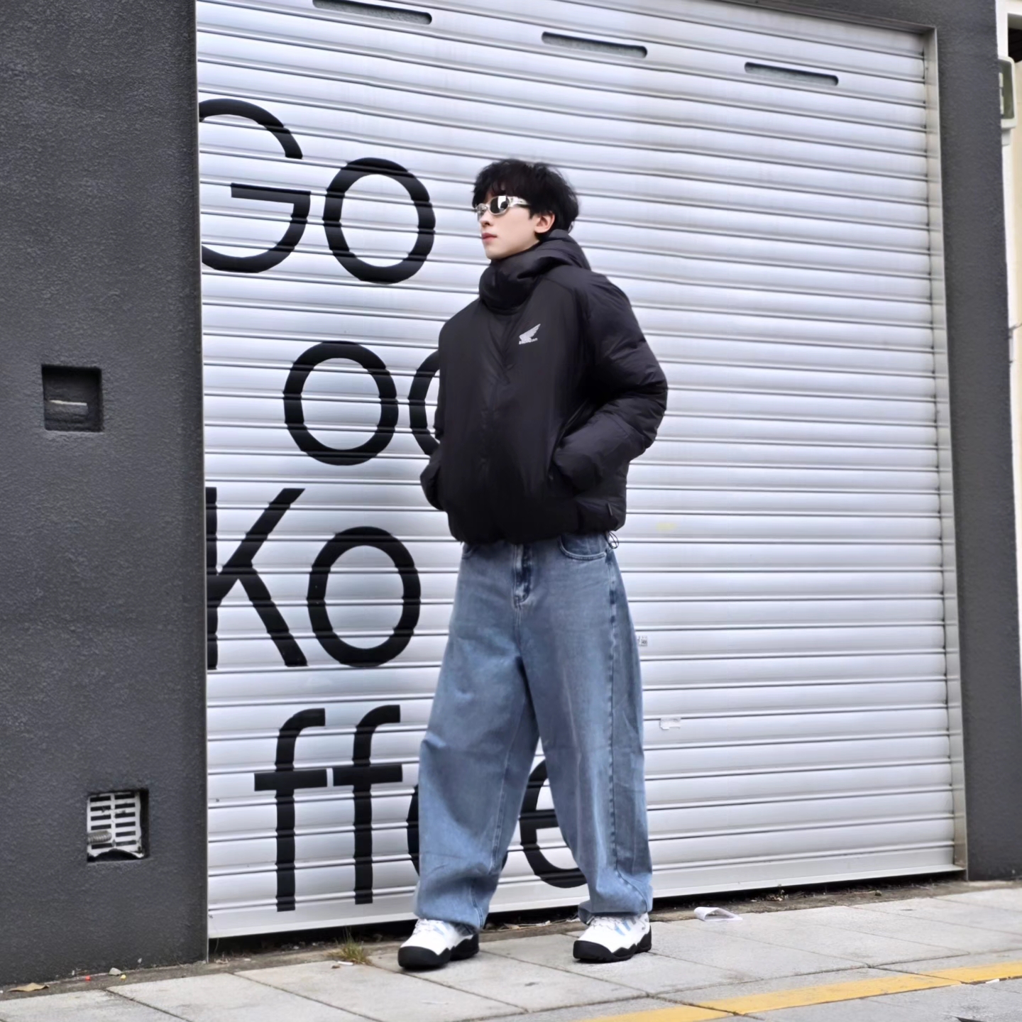 Honda H-Tech Non Quilting Hoodie Jacket Black, NOMANUAL Raw Vision Denim Pants White Blue 착용 스타일 - 1