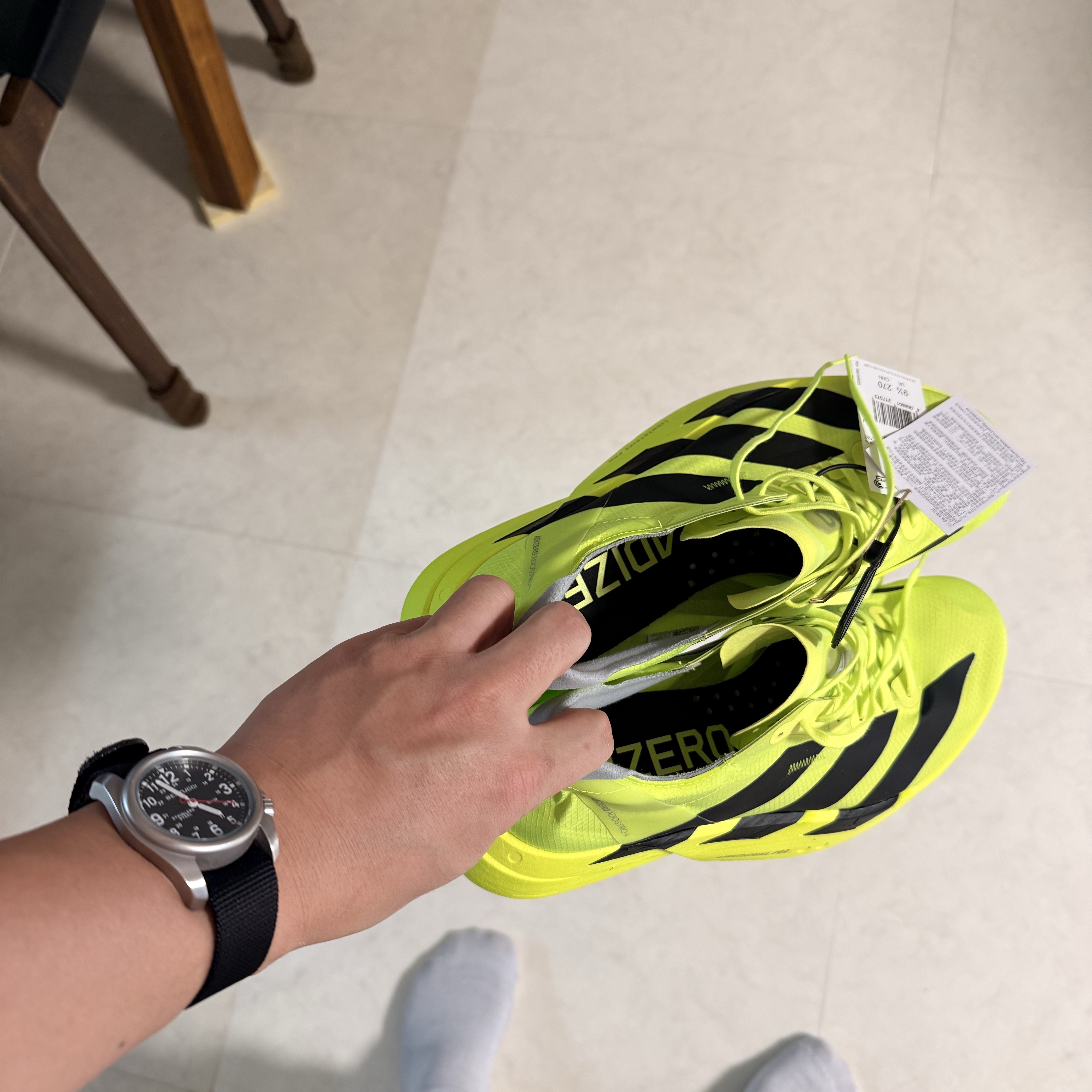 Adidas Adizero Adios Pro 4 Lucid Lemon Core Black 착용 스타일