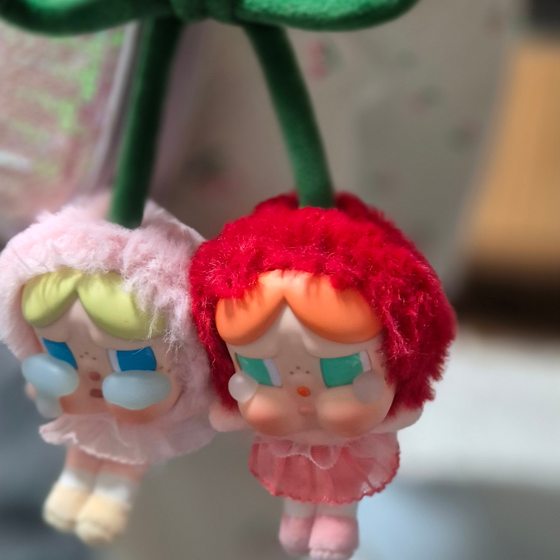 Pop Mart Crybaby Crying For Love Series Vinyl Plush 착용 스타일