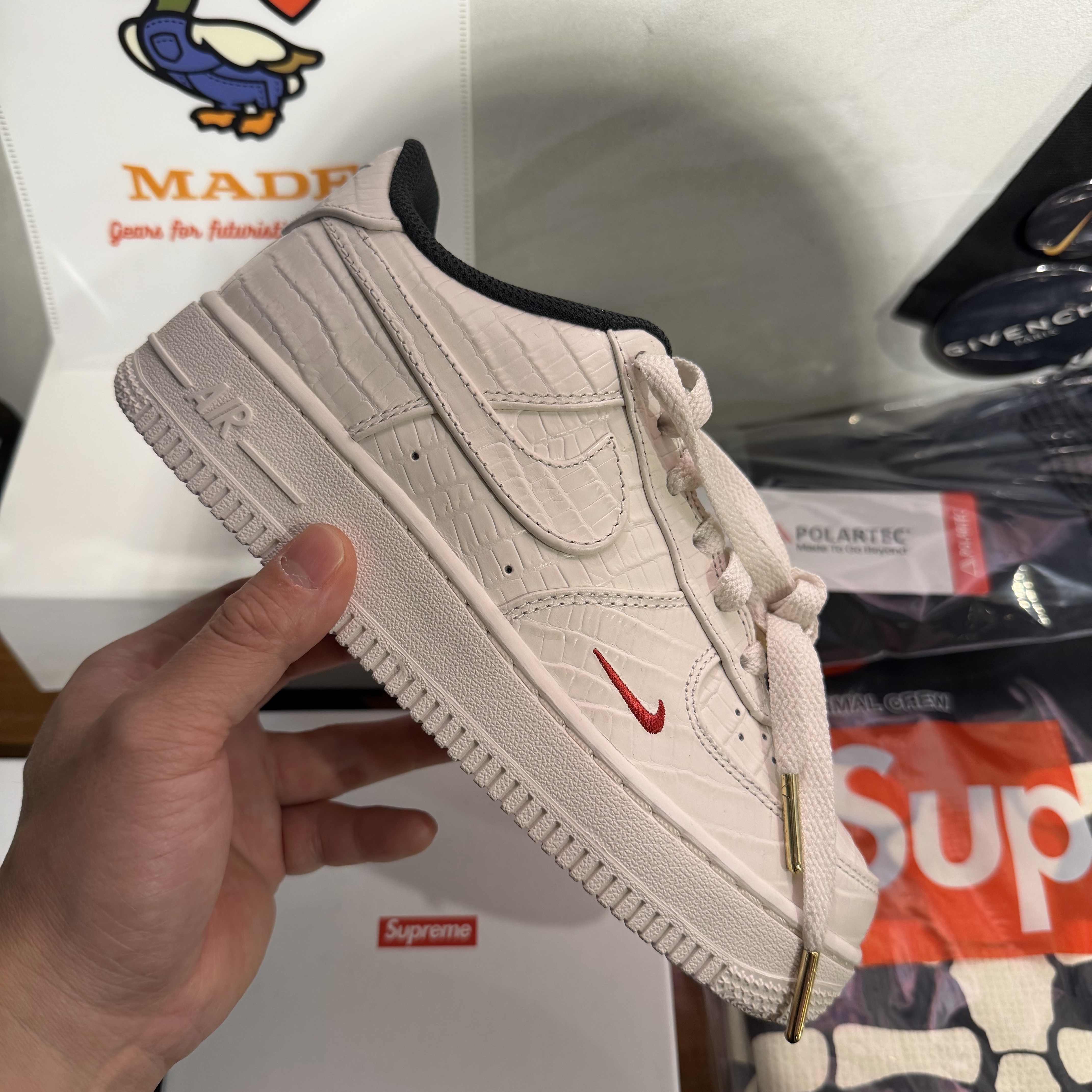 (GS) Nike x Kith Air Force 1 Low SP Phantom Black Spruce 착용 스타일