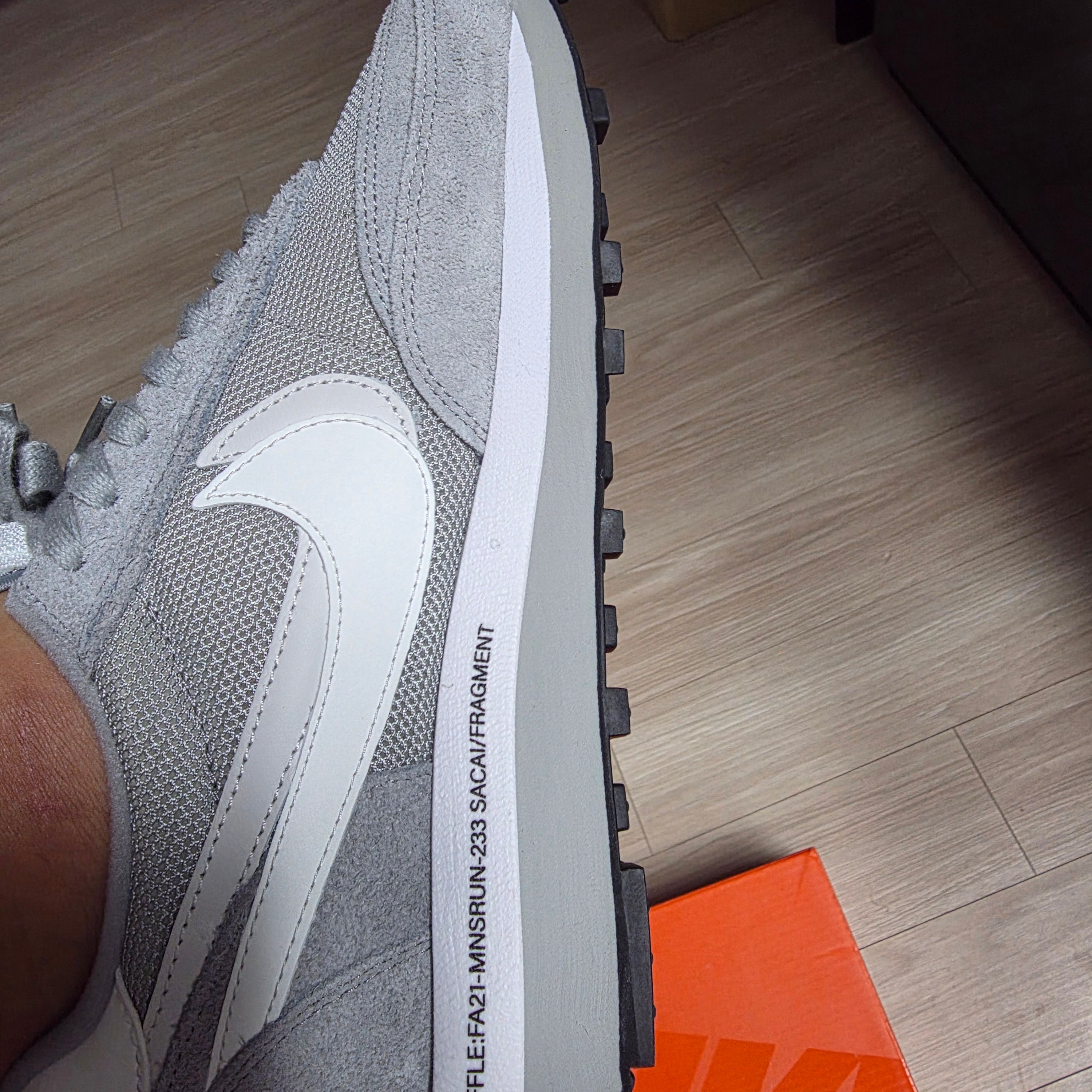 Nike x Sacai x Fragment LDWaffle Light Smoke Grey 착용 스타일 - 1