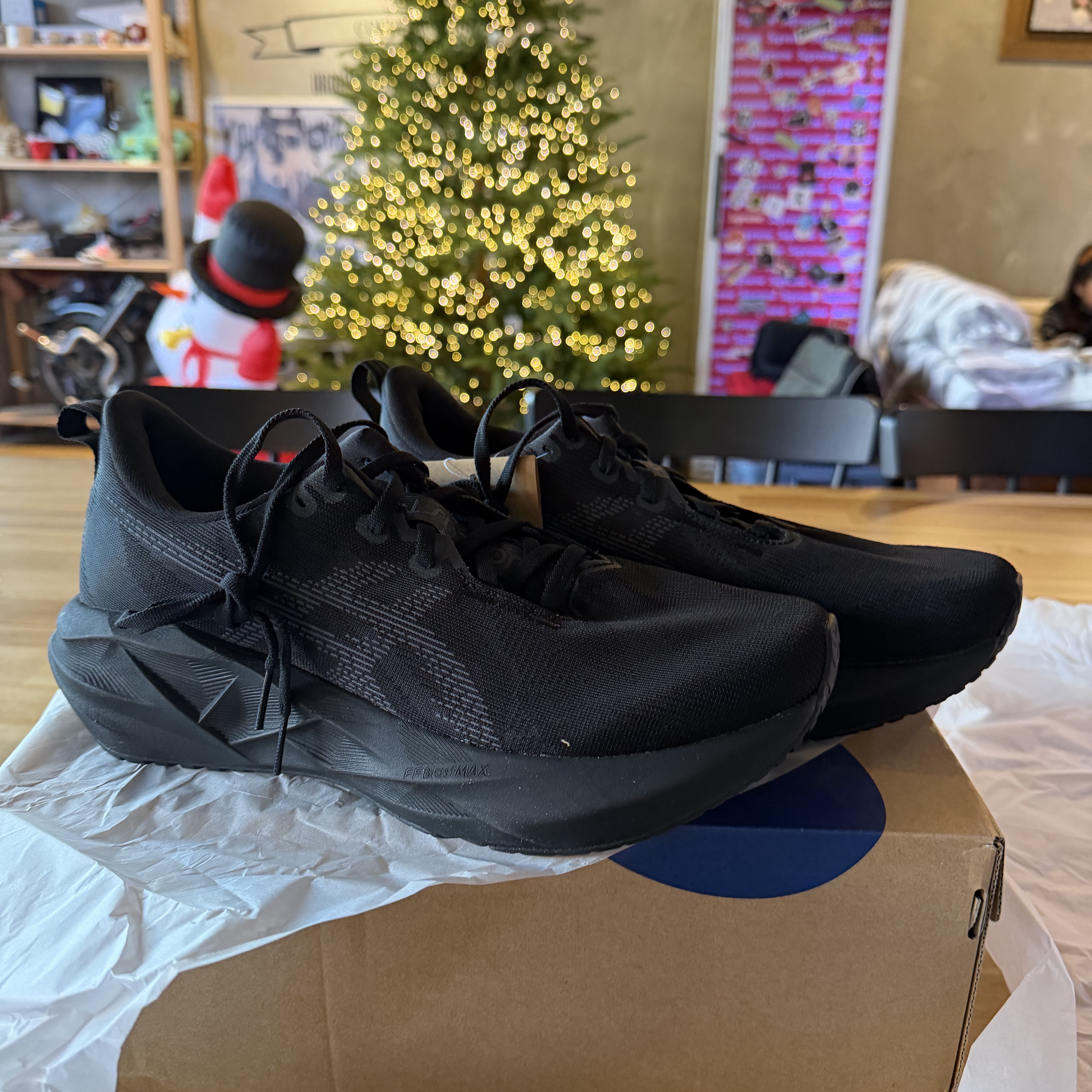 Asics Novablast 5 Black Carrier Grey 착용 스타일