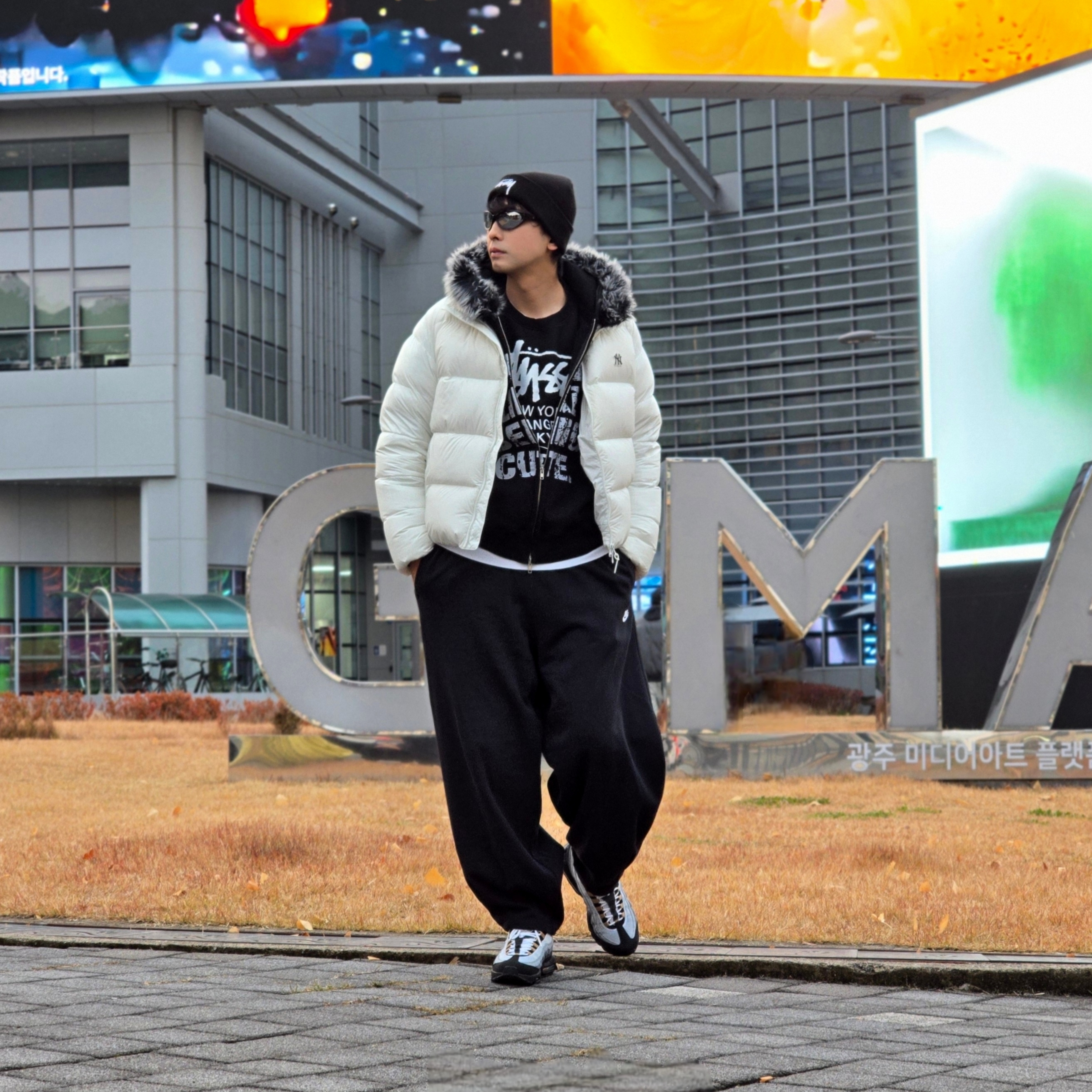 Stussy Big Stock Cuff Beanie Black, Stussy Big Stock Cuff Beanie Black 착용 스타일 - 3
