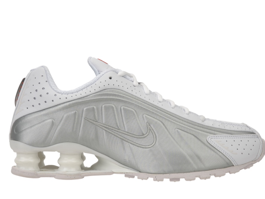 (W) Nike Shox R4 White Metallic Silver 착용 스타일