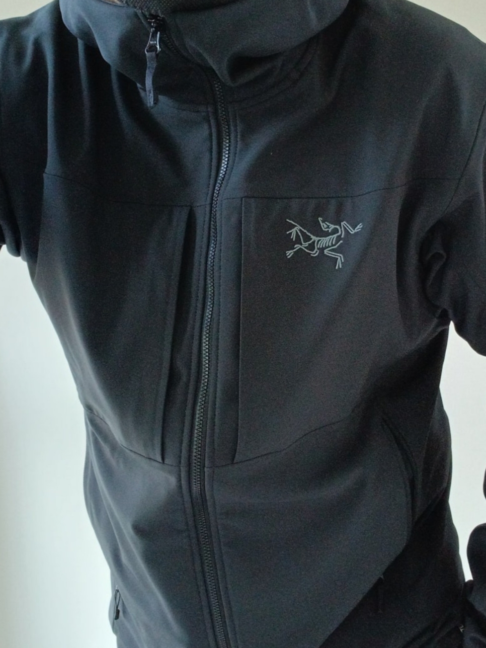 Arc'teryx Gamma MX Hoody Black, Arc'teryx Gamma Pants Black 착용 스타일 - 1