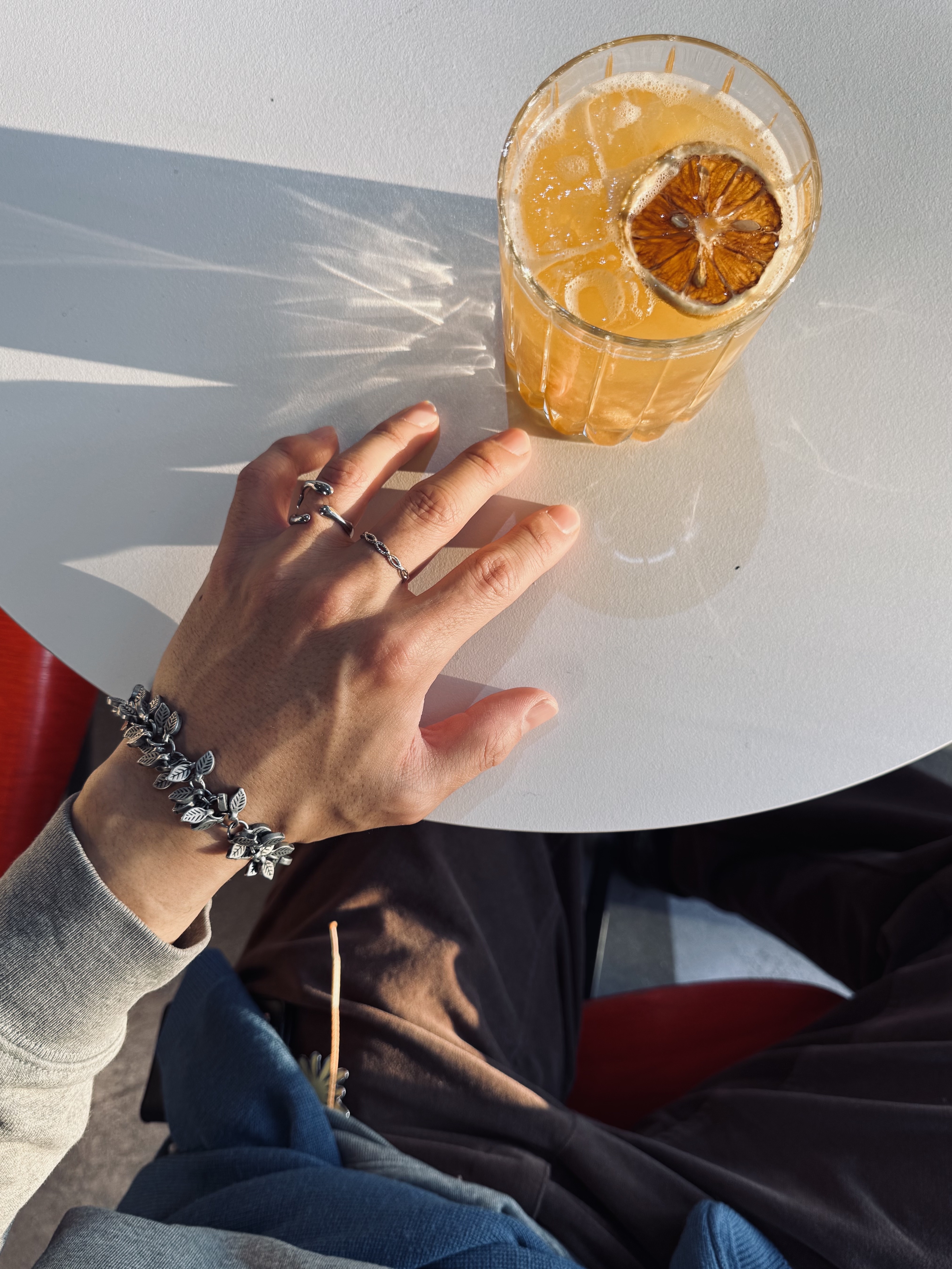 Hono Report Leaf Bracelet 착용 스타일