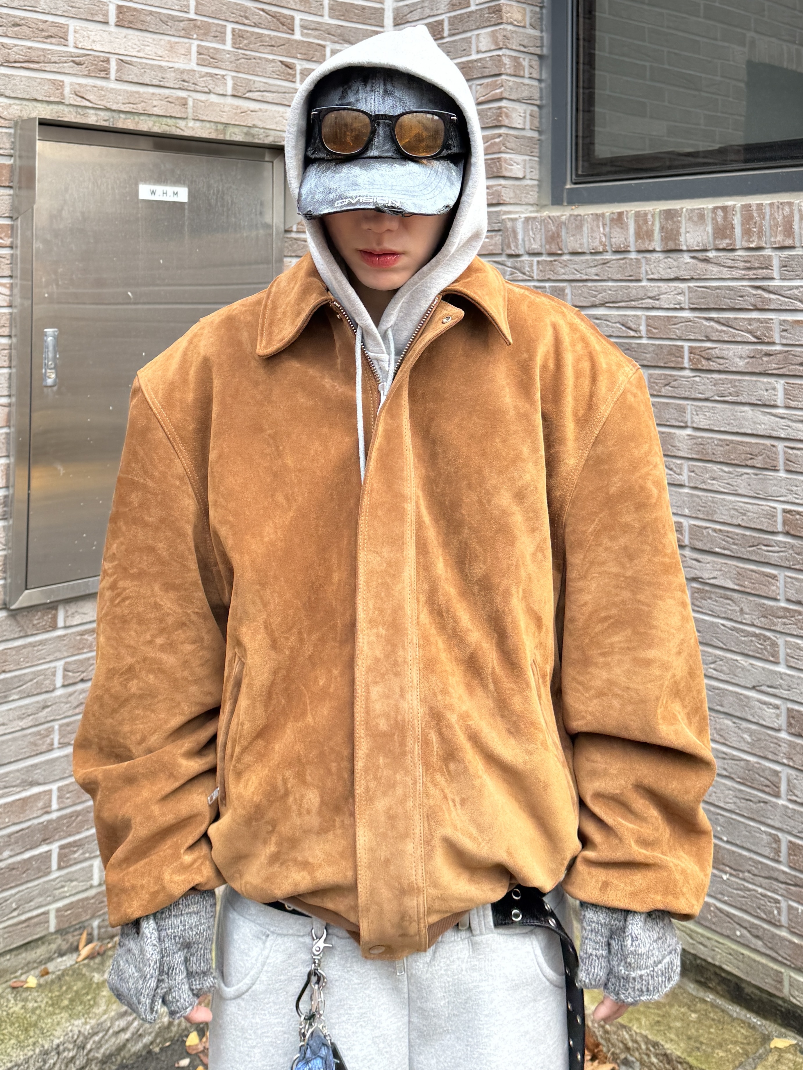 Kamien x MJD Double Hole Belt Black Shearling Calfskin, MJD X KOIN SEOUL Wide Cargo Sweat Pants 착용 스타일 - 2