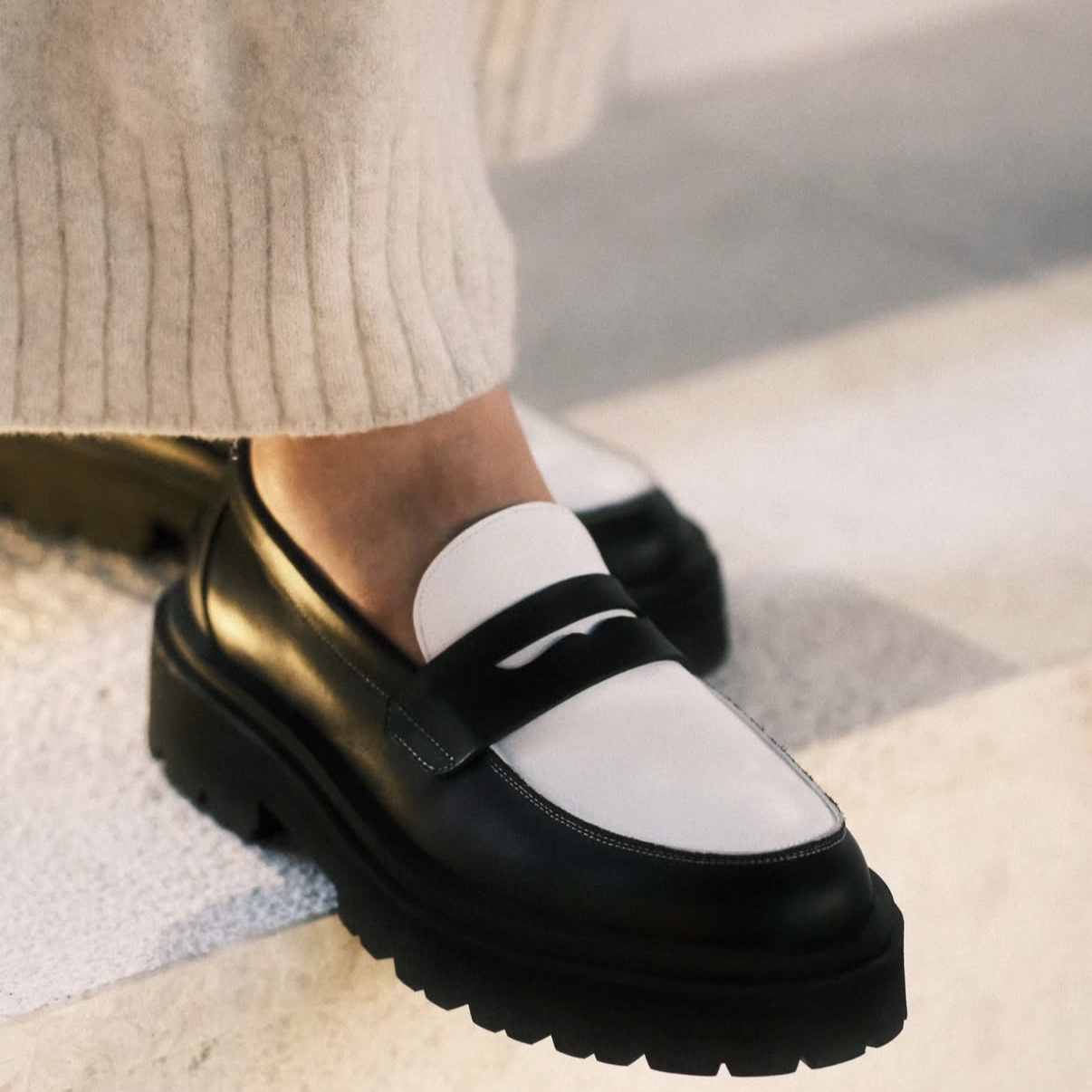 PENNY PLATE Men Loafer Basic High 착용 스타일 - 1