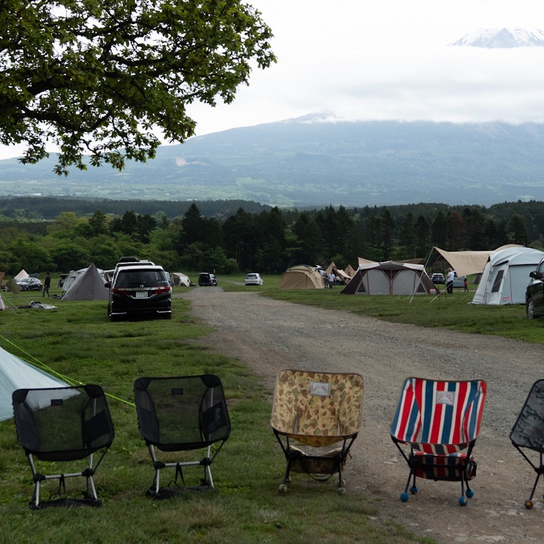 Helinox x Natal Design Chair One Natal Camo, Helinox x Natal Design Chair One Natal Stripe 착용 스타일
