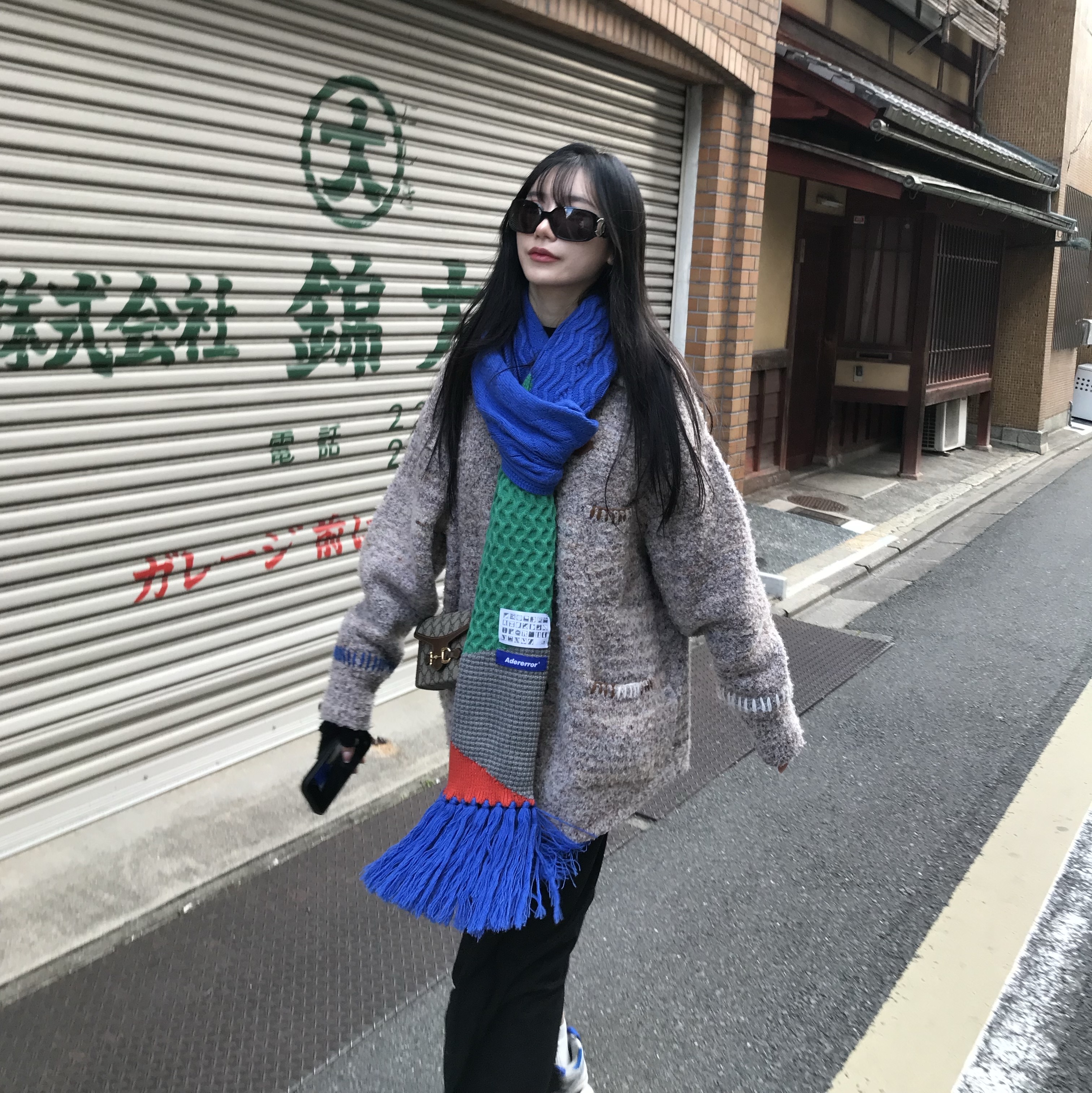 Balenciaga X-Pander Sneakers Blue Silver 착용 스타일 - 2