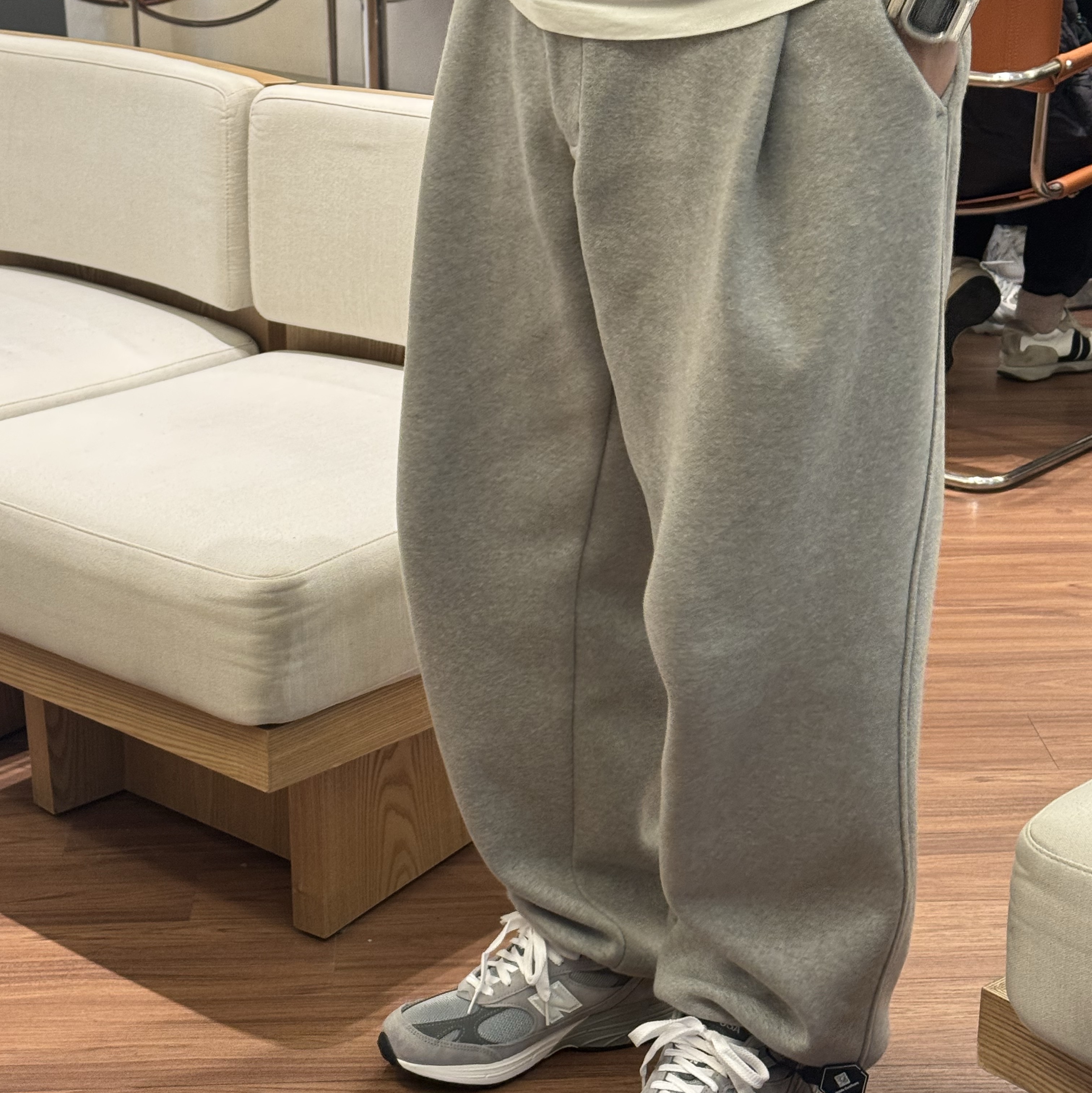 New Balance 993 Made in USA Grey - D Standard 착용 스타일