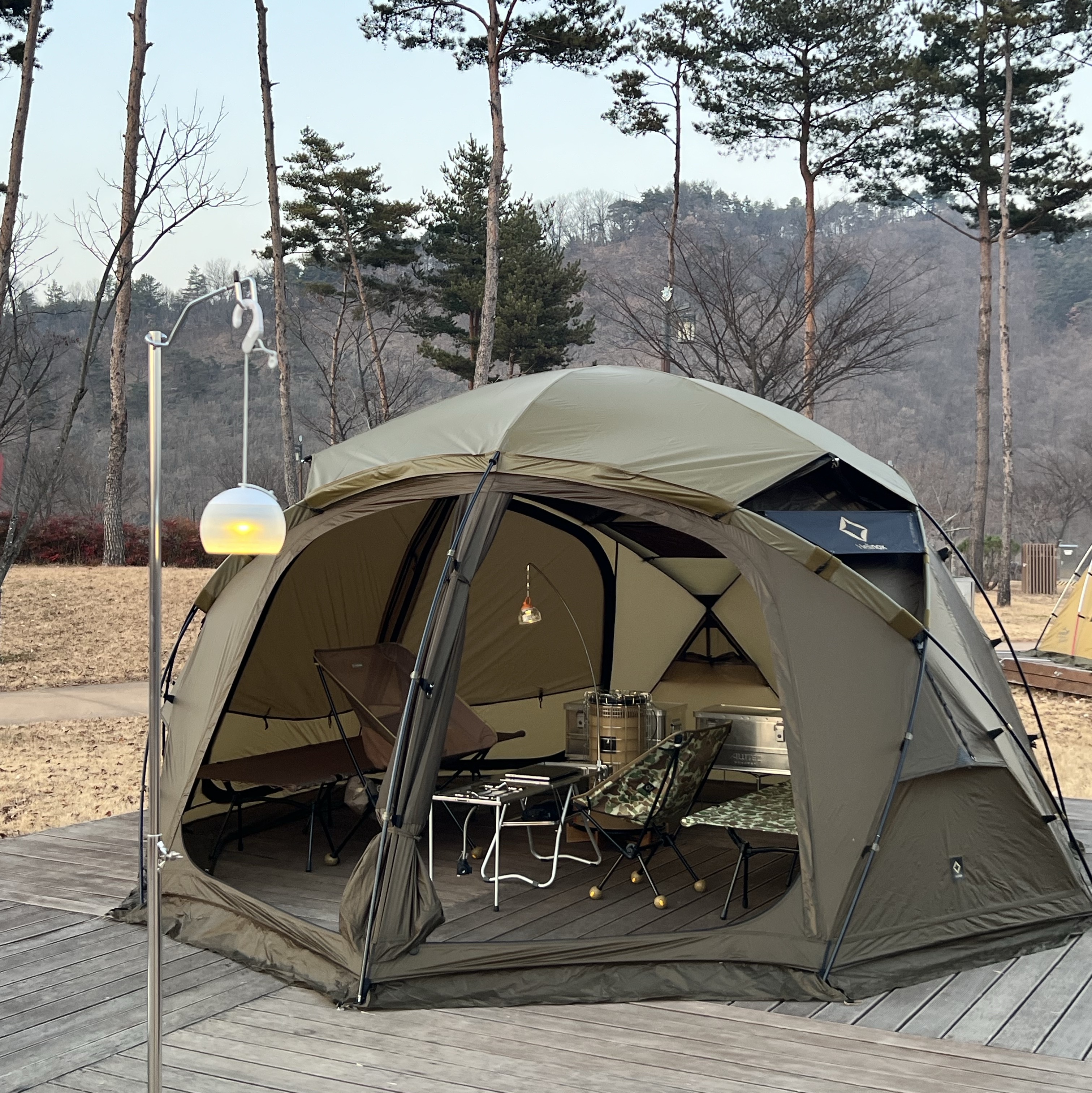 Helinox Tactical Nona Dome 4.0 Coyote Tan, Snow Peak Hozuki Lantern Shade 2025 Edition 착용 스타일 - 1