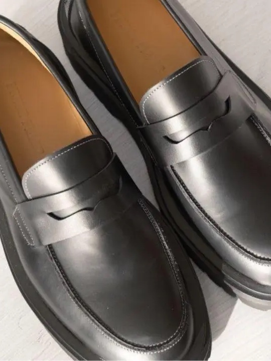 PENNY PLATE Men Loafer Black High 착용 스타일