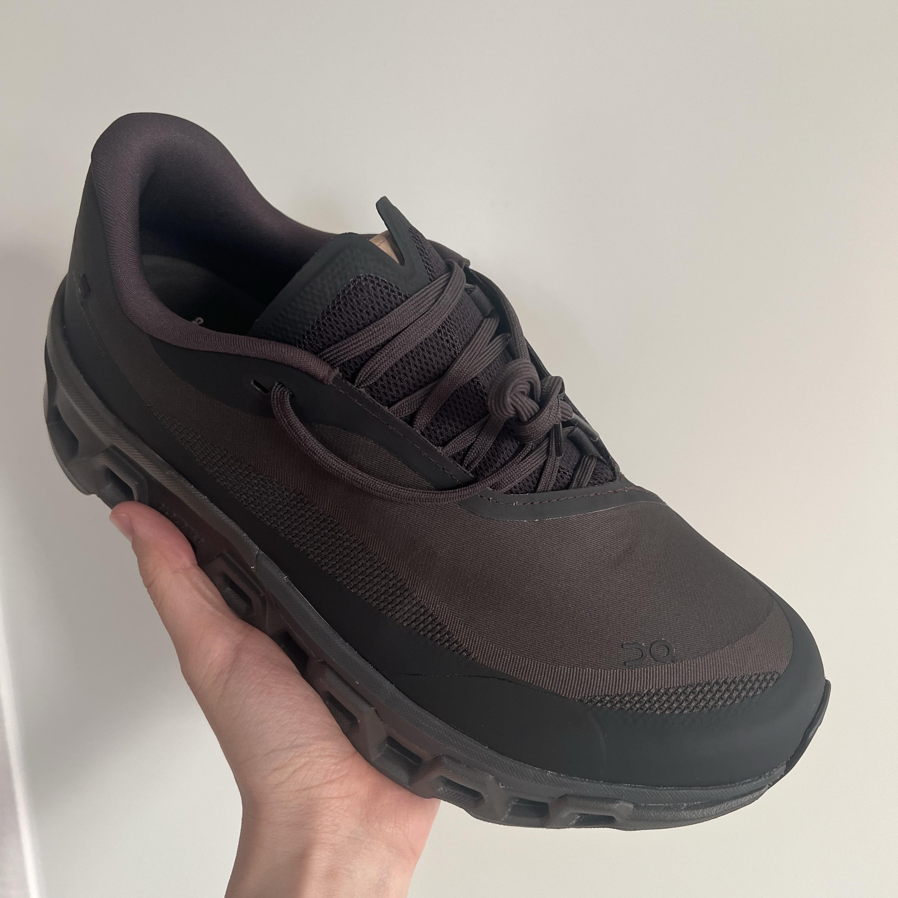 On Running x Post Archive Faction (Paf) Cloudmonster 2 Thorn Brown 착용 스타일