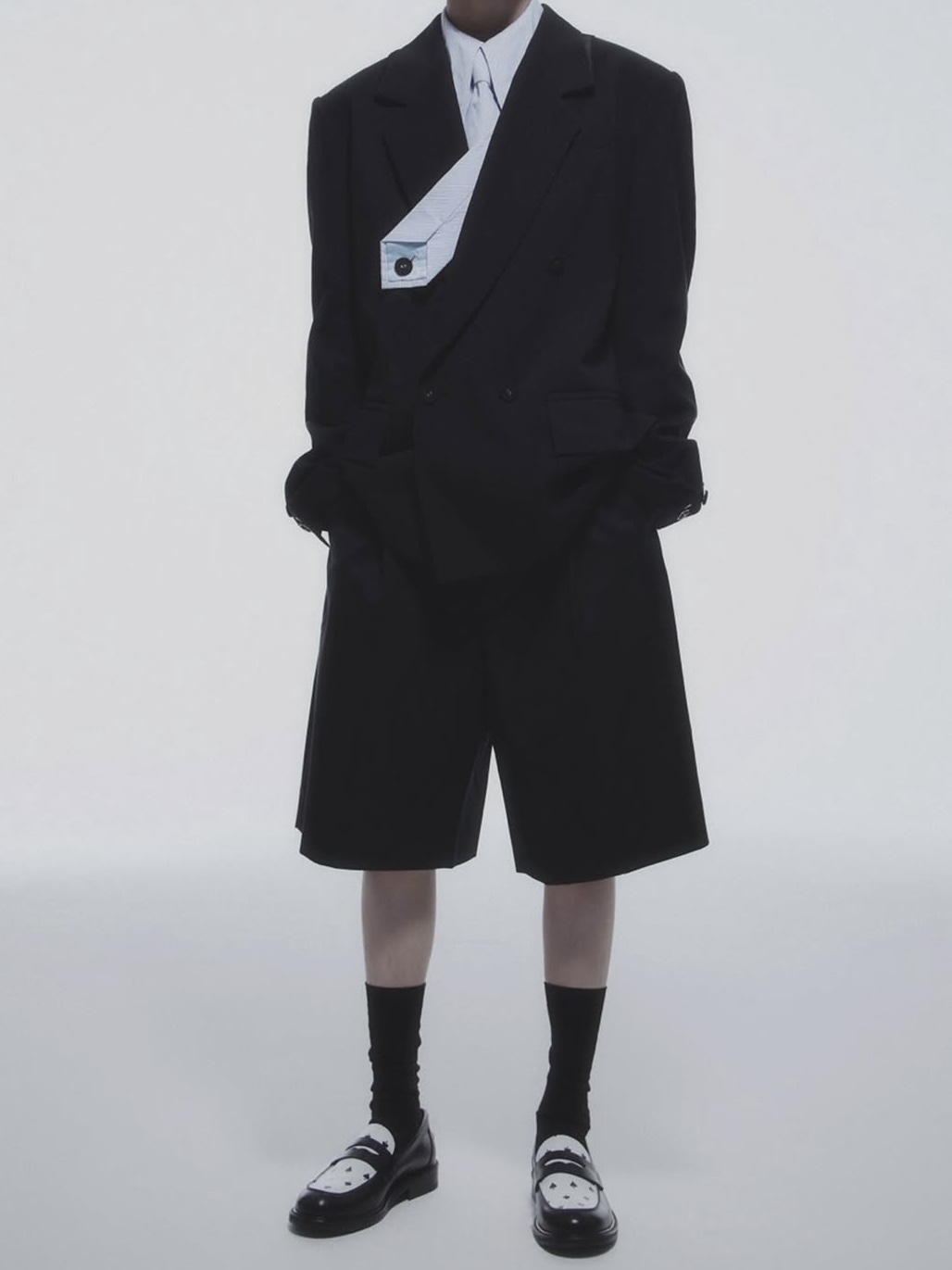 PENNY PLATE Men Trump Spade Project 착용 스타일