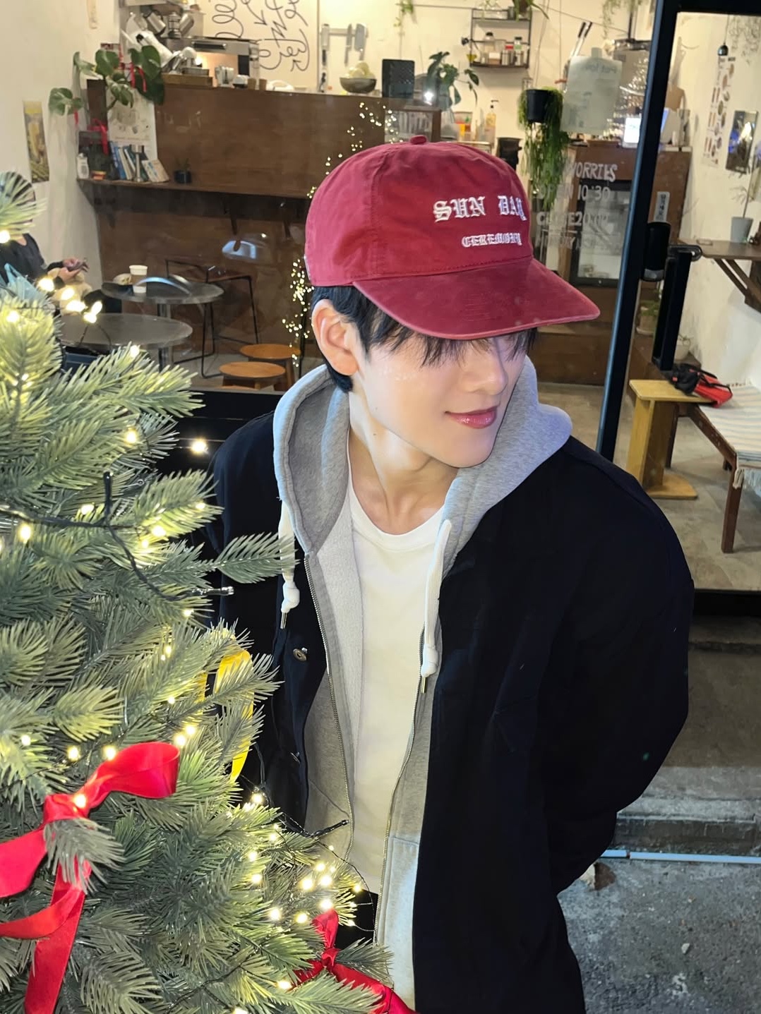 Sunday Ceremony Vintage Washed 5 Panel Cotton Cap - Red 착용 스타일 - 3
