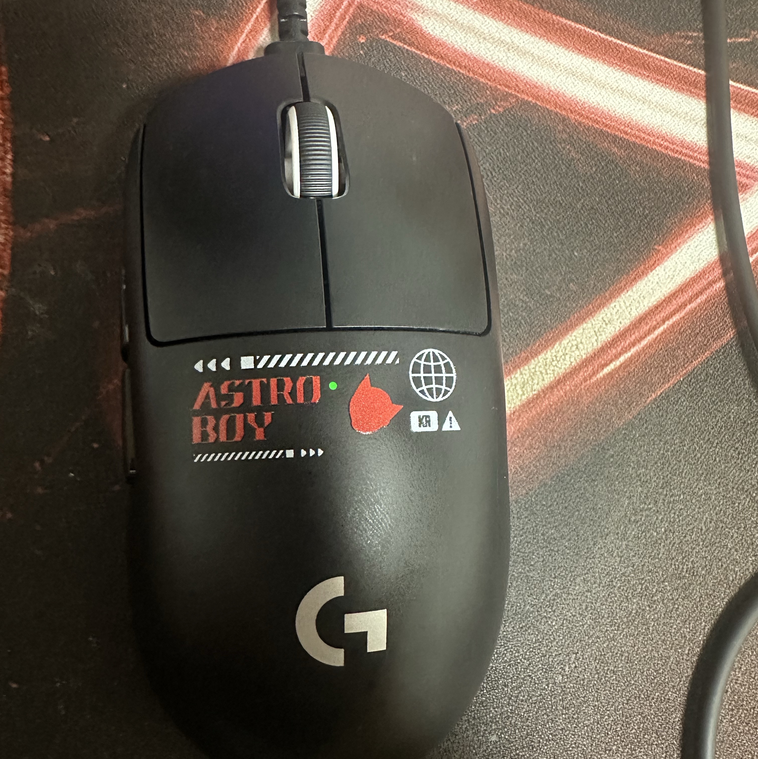 [KREAM 단독] LogitechG PRO X SUPERLIGHT 2 SE WHITE ASTRO BOY MOUSE EDITION 착용 스타일