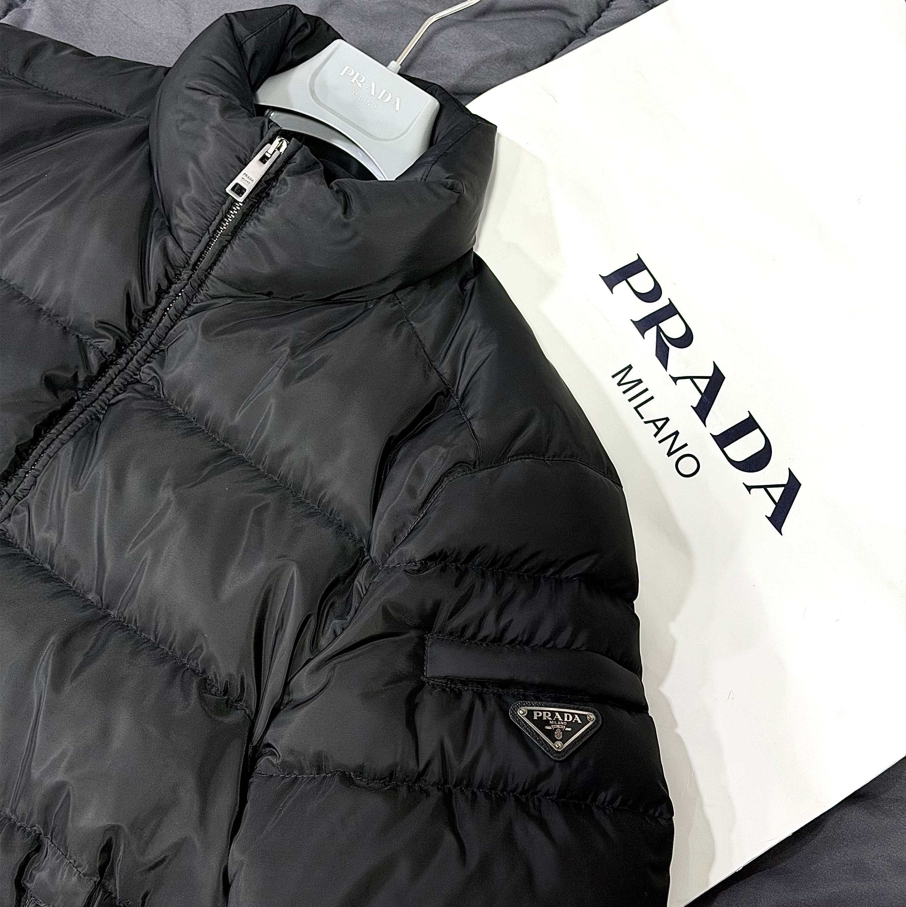 Prada Triangle Logo Down Jacket Black 착용 스타일
