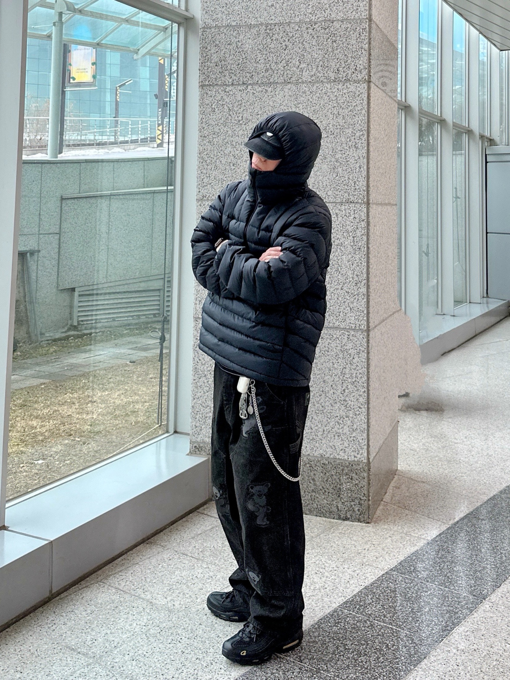 Supreme Micro Down Half Zip Hooded Pullover Black - 25FW 착용 스타일