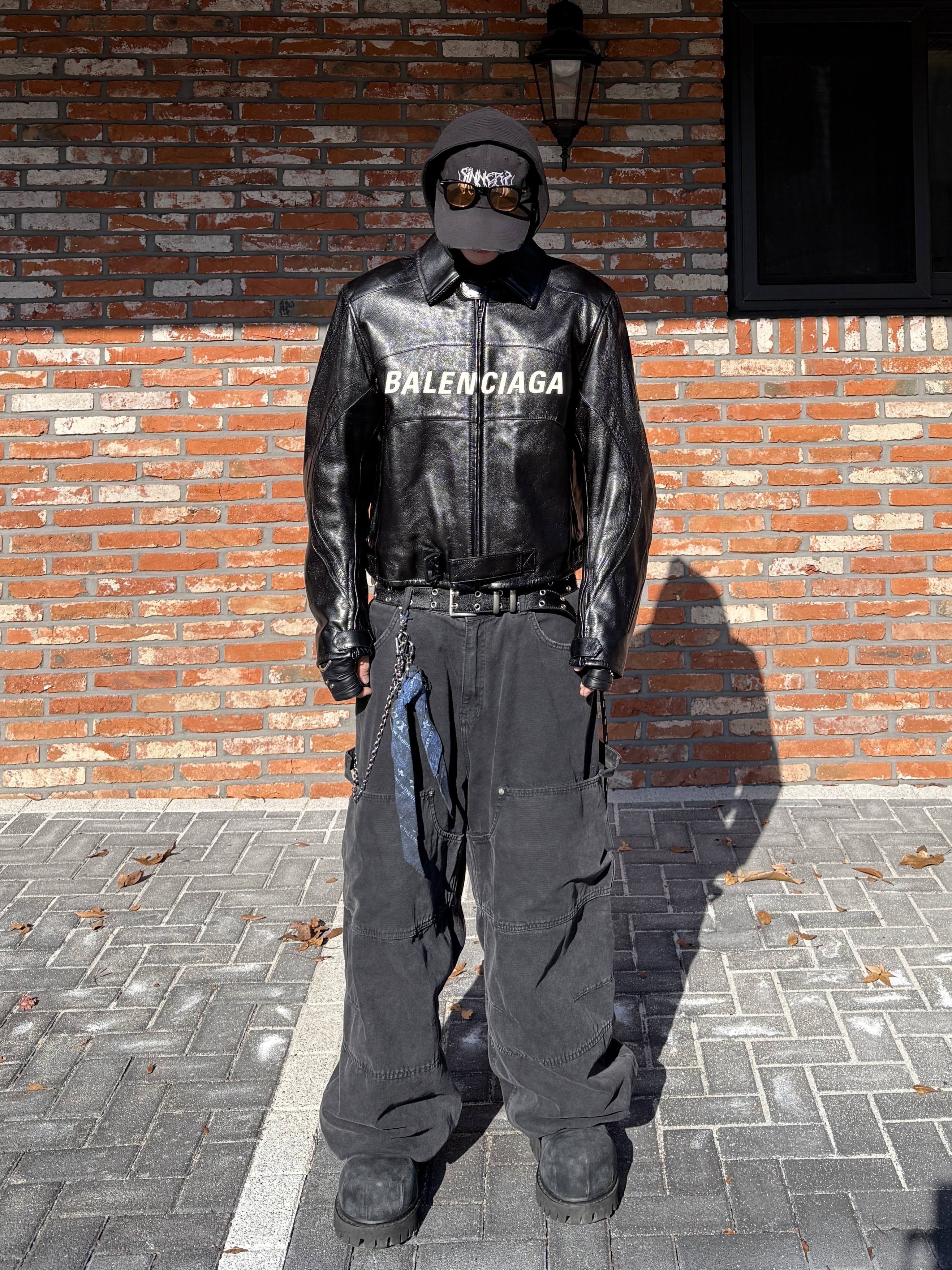 Nonnod Double knee cover pants Vintage black, Balenciaga Stomper Bootie Black 착용 스타일 - 1