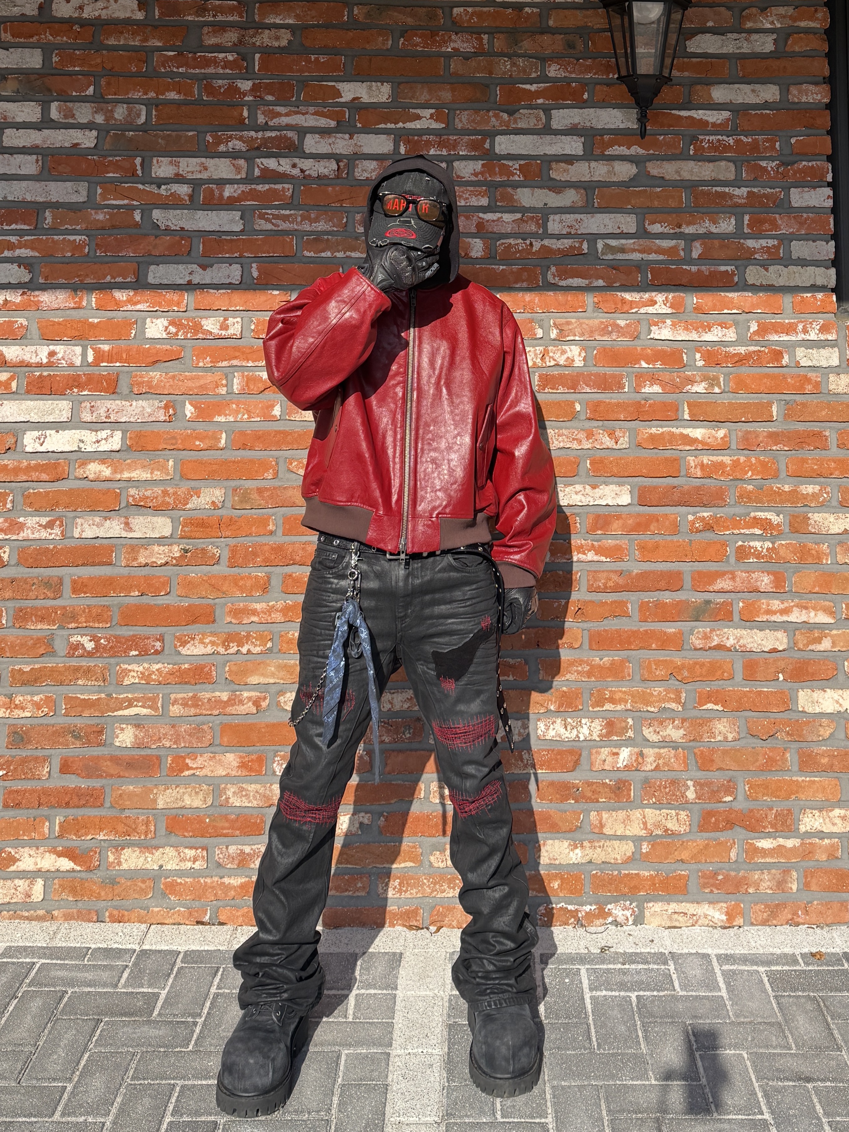 Undermycar Hommage Embraced The Fireworks Goatskin Blouson Red - 24FW, Undermycar x Emostanceclub Emoun Destroyed Cowhide Suede Red Stitch Denim Toreador - 23FW 착용 스타일 - 4