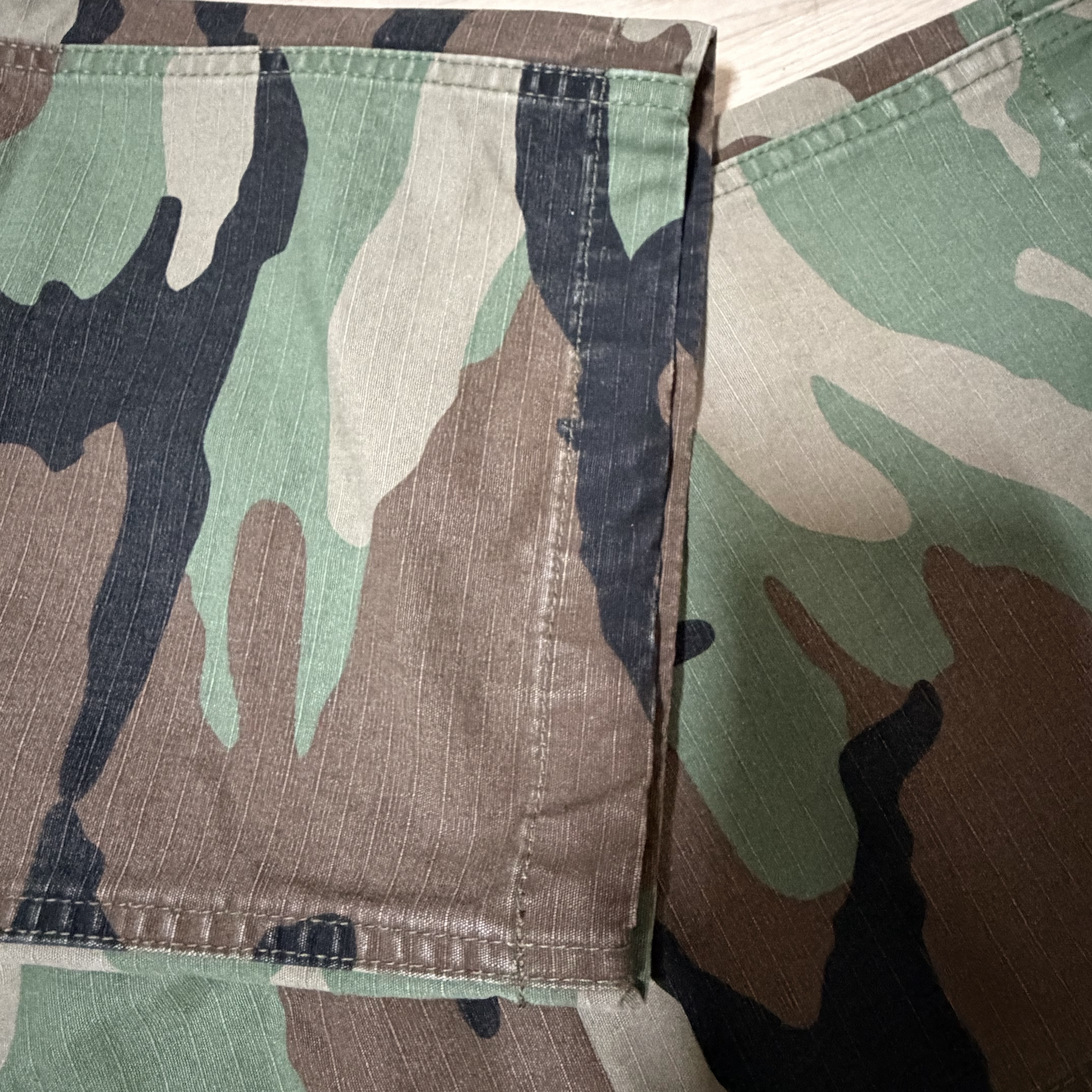 Supreme Cargo Pant Camo - 25FW 착용 스타일 - 3
