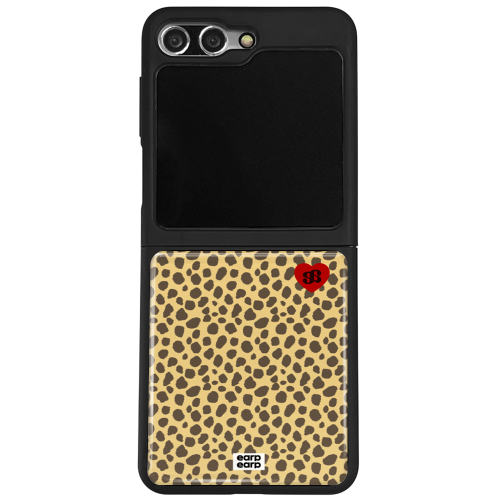 E2512_0023_2 earpearp Leopard Z Flip Epoxy Case MagSafe