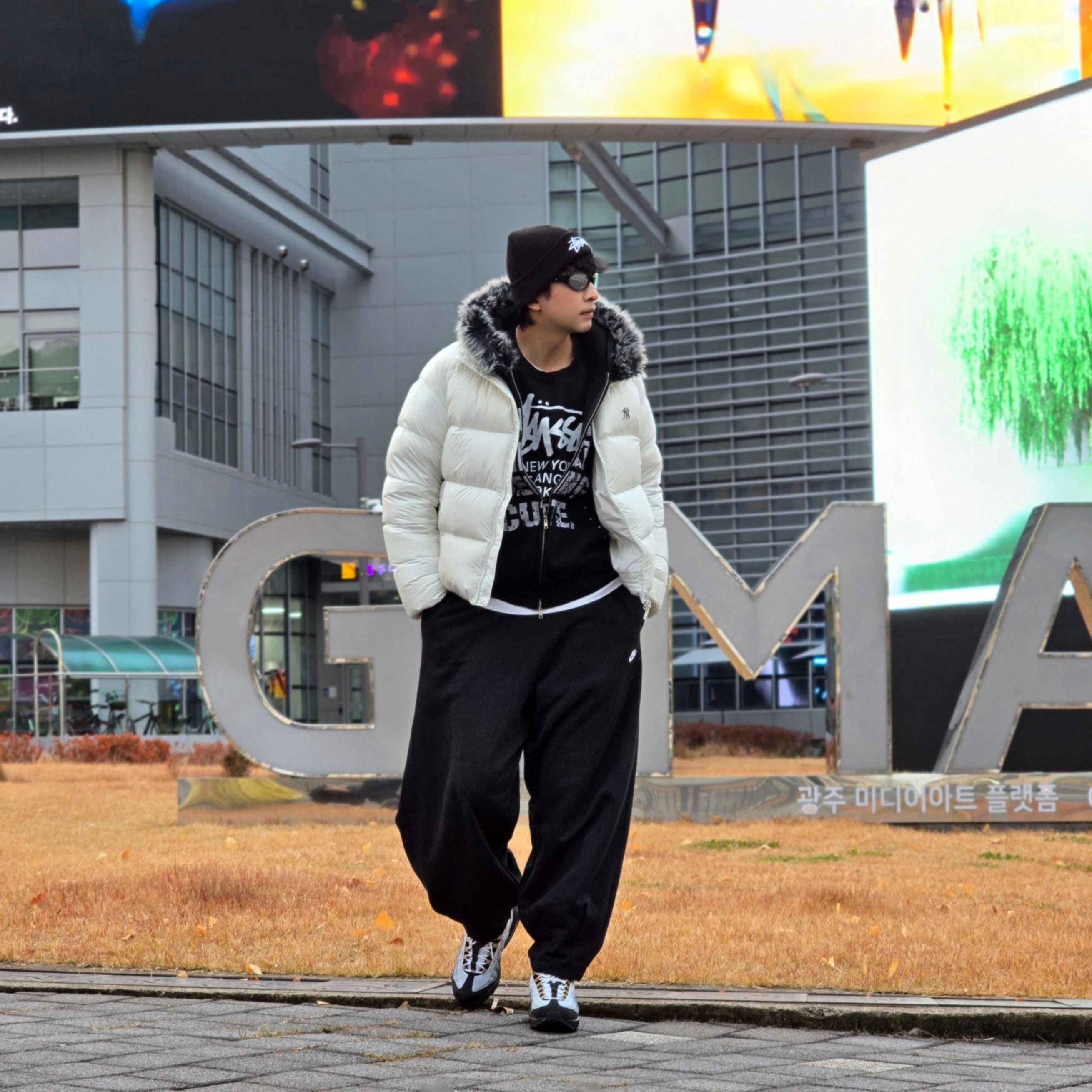 Stussy Big Stock Cuff Beanie Black, Stussy Big Stock Cuff Beanie Black 착용 스타일 - 7
