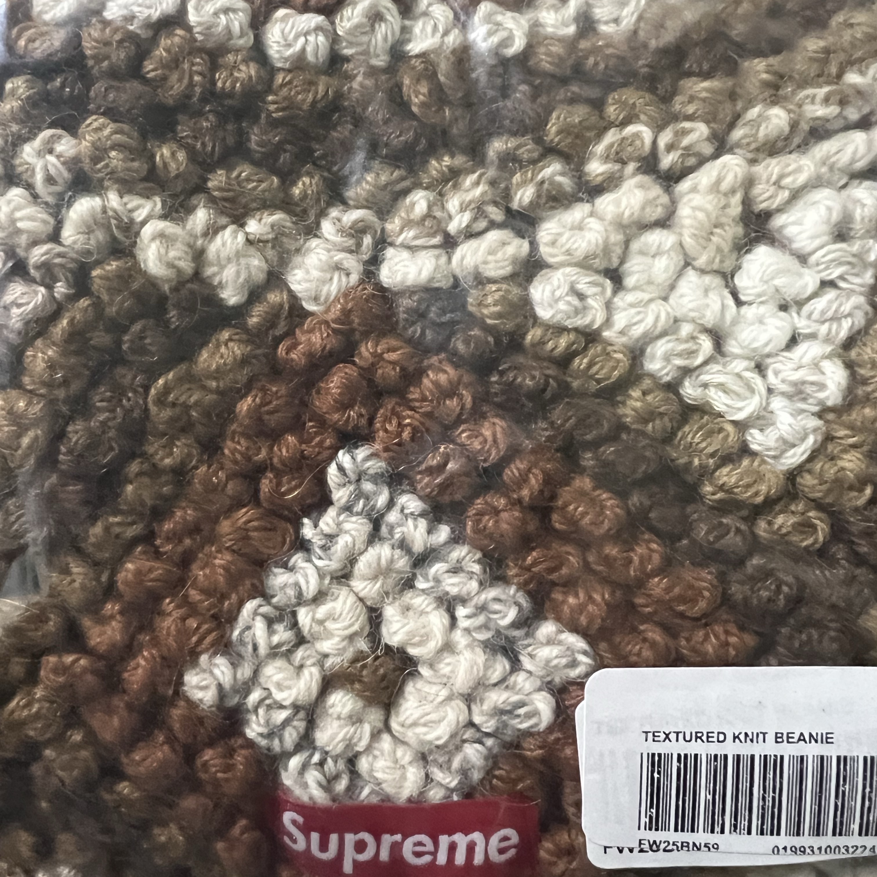 Supreme Textured Knit Beanie Brown - 25FW 착용 스타일