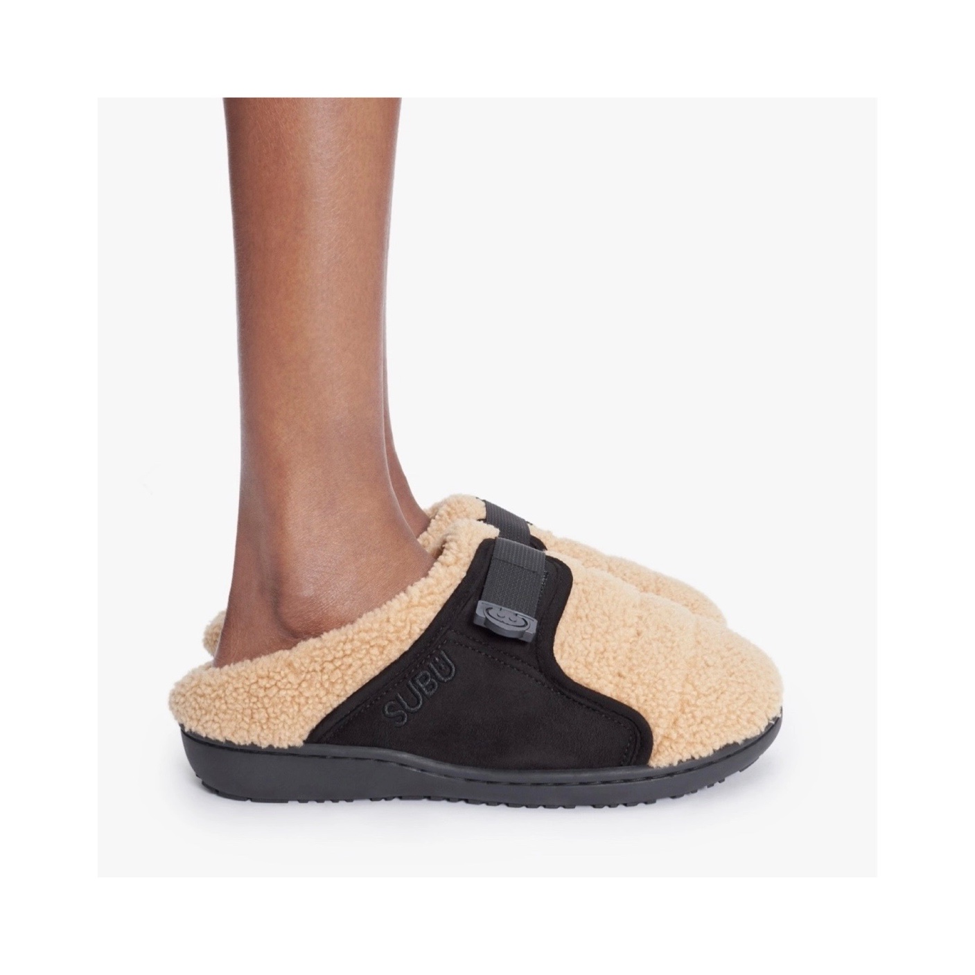 Subu x A.P.C. Winter Belt Sandals Beige 착용 스타일