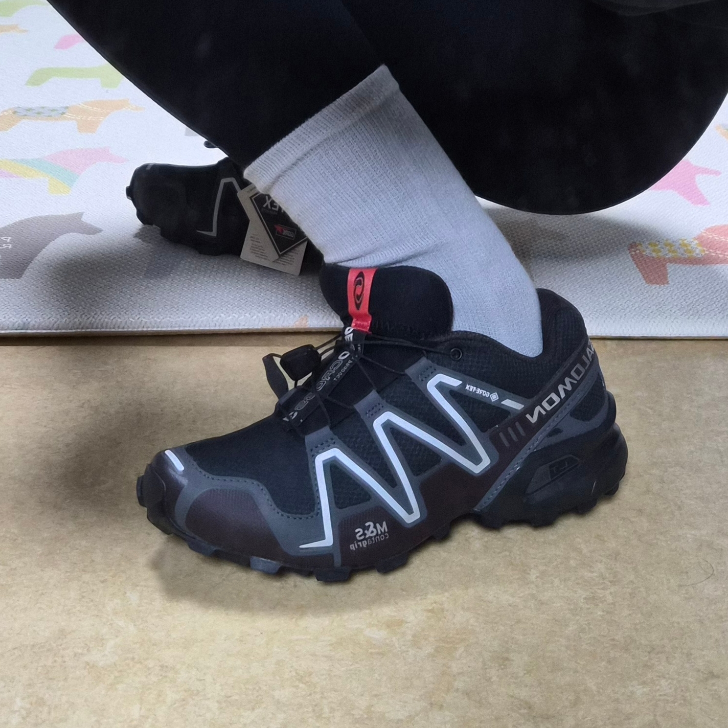 Salomon Speedcross 3 Gore-Tex Black Phantom 착용 스타일 - 2