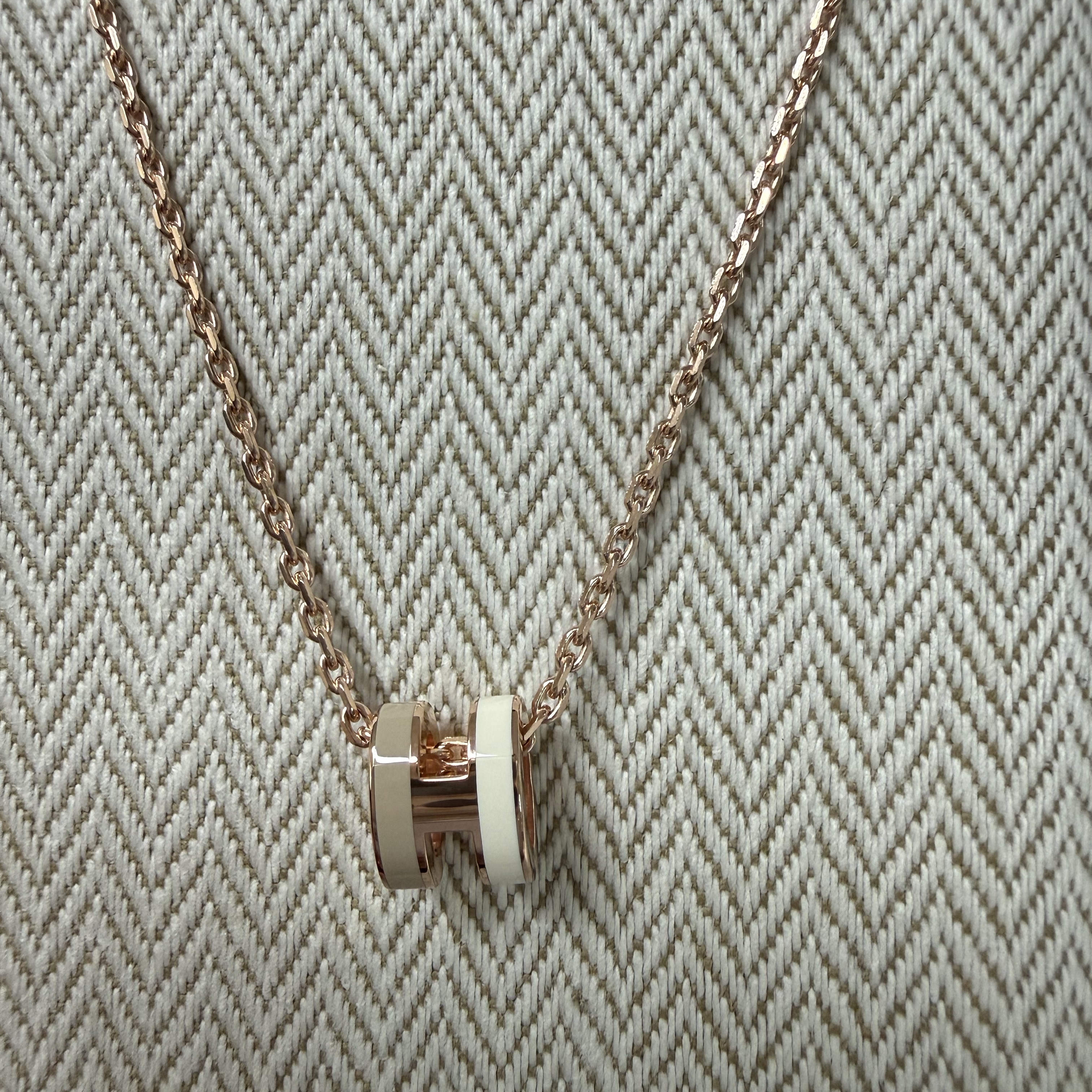 (W) Hermes Mini Pop H Rocabar Pendant Rose Gold & Systeme 착용 스타일