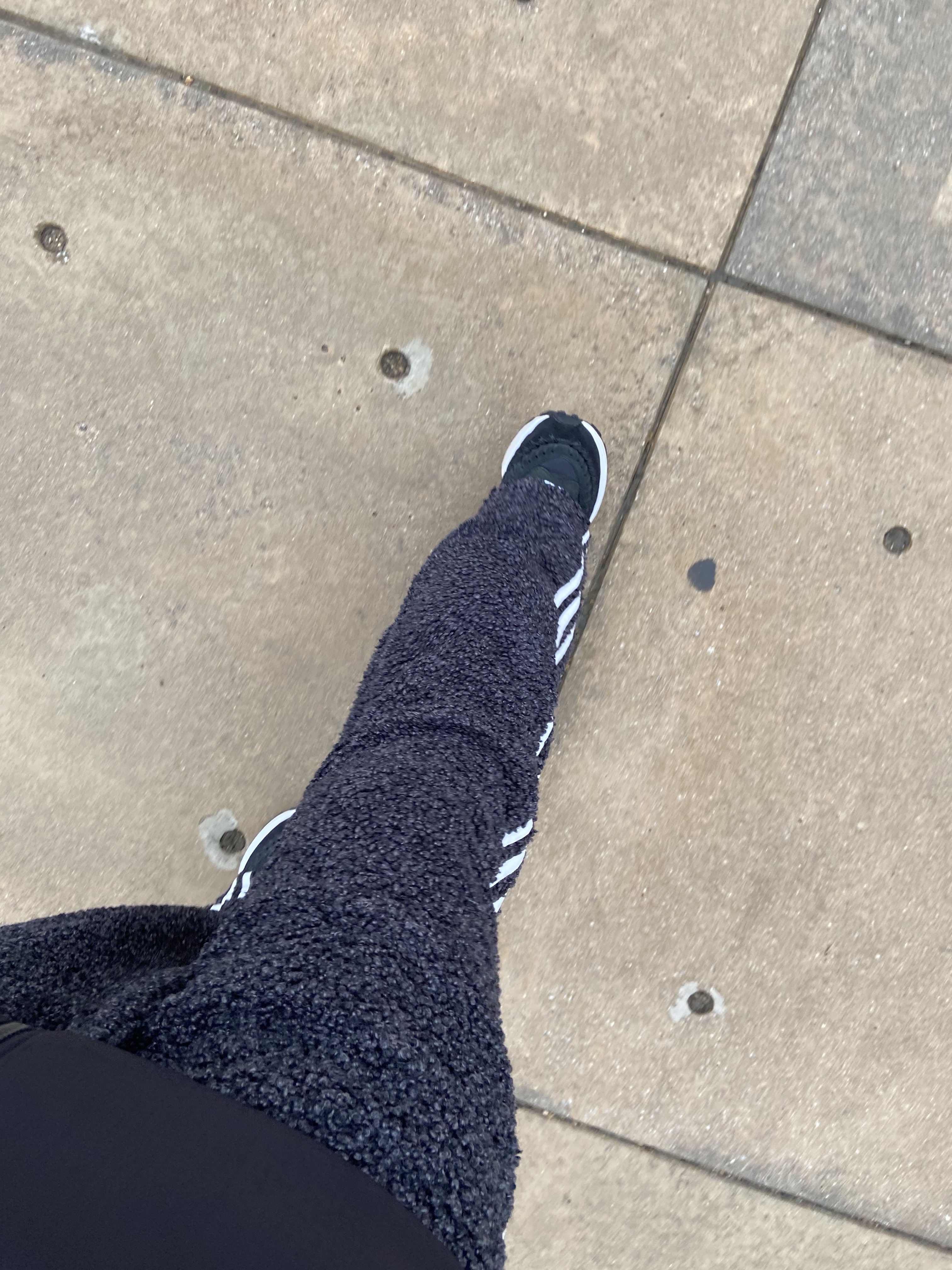 Adidas Boucle Firebird Track Pants Black Grey Strata - KR Sizing, Nike x Sacai x Jean Paul Gaultier VaporWaffle Black White 착용 스타일 - 1