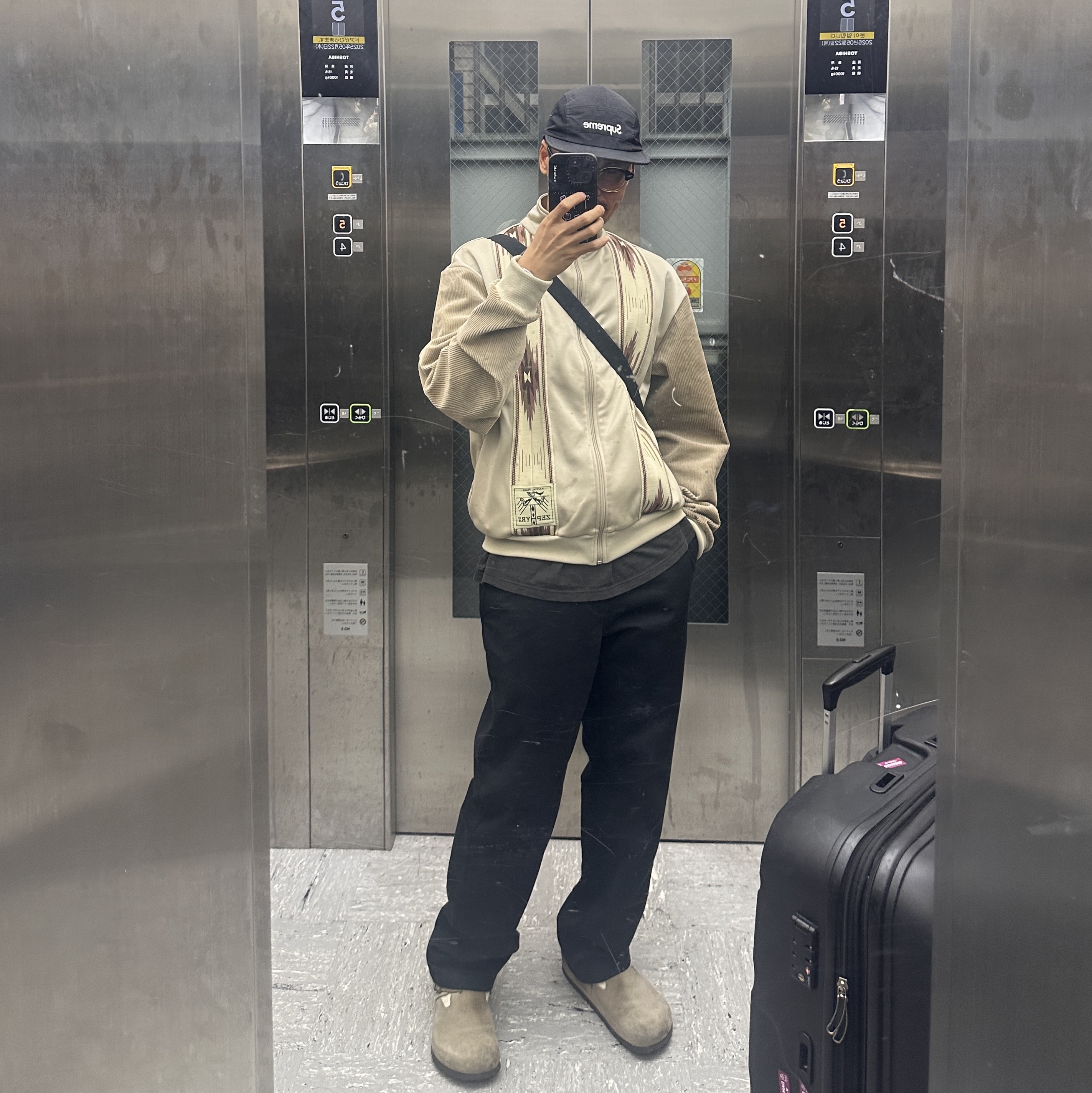 Kapital Smooth Jersey Kochi & Zephyr Track Jacket Beige, Birkenstock London BS Suede Leather Taupe - Regular 착용 스타일
