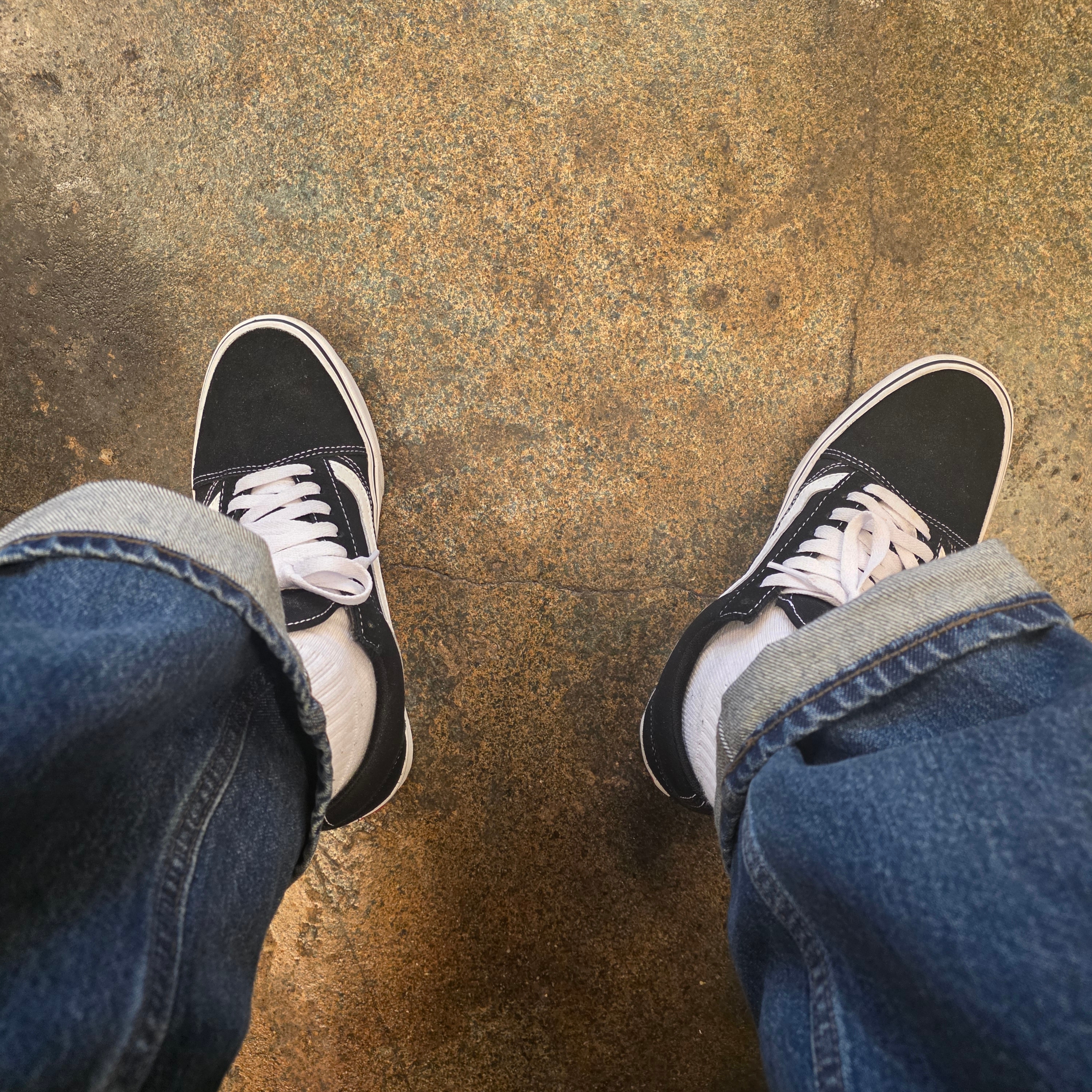 Vans ComfyCush Old Skool Black True white 착용 스타일 - 1