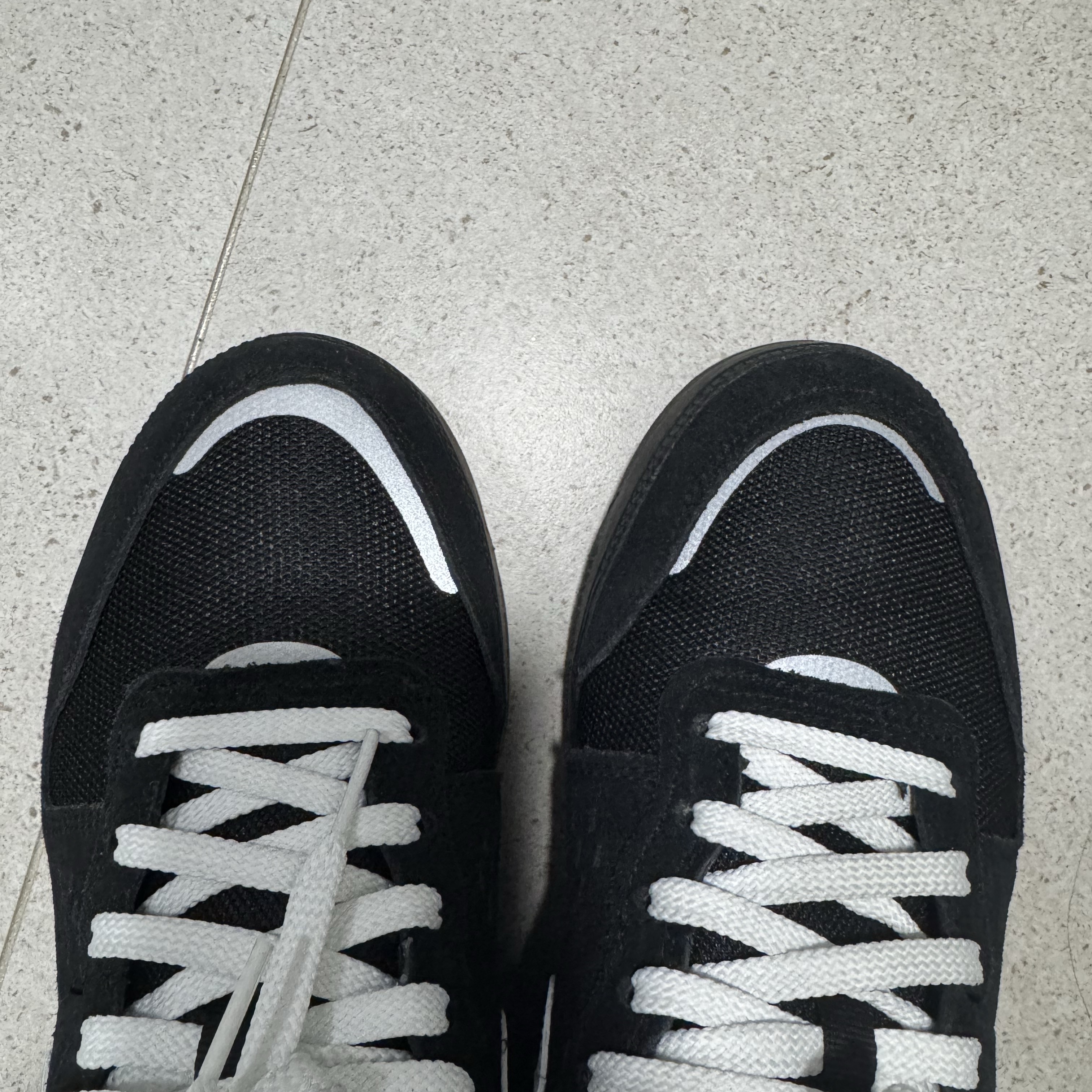 Nike C1TY Black Stadium Green 착용 스타일