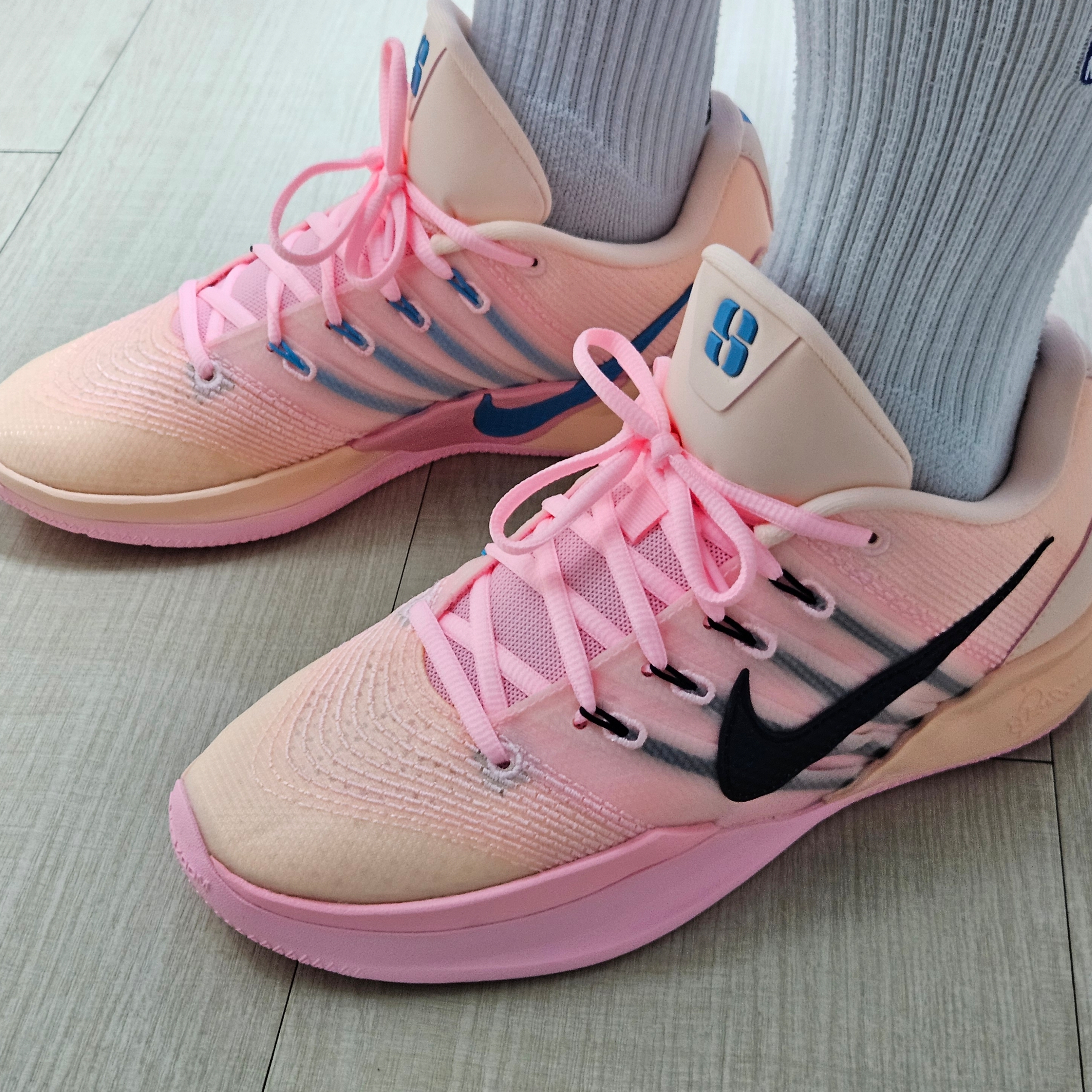 Nike Sabrina 3 EP Crimson Tint Black, Nike Kobe 6 Protro Total Orange 착용 스타일 - 6
