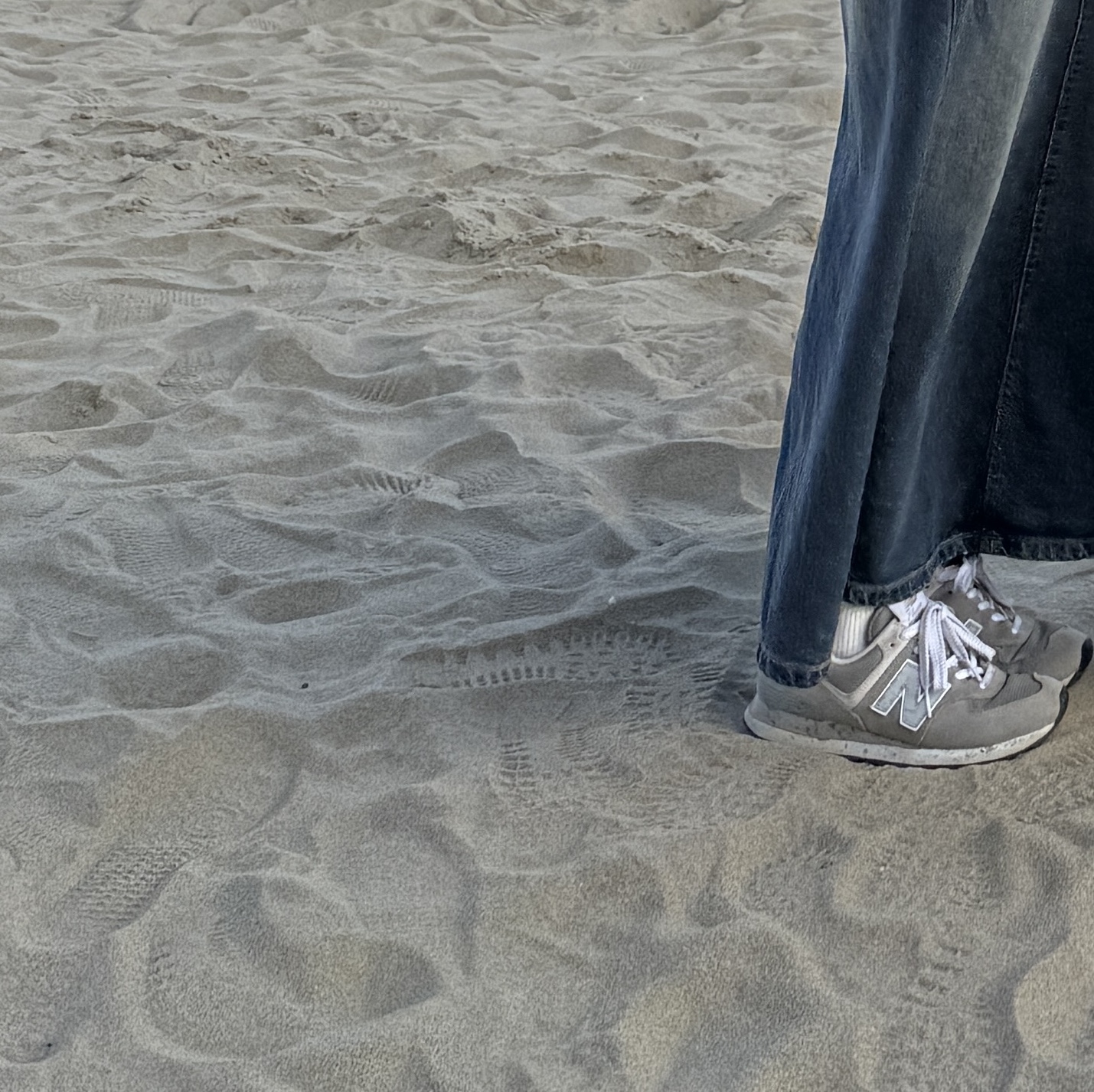 (W) New Balance 574 Worn By Anyone Grey - B Standard 착용 스타일