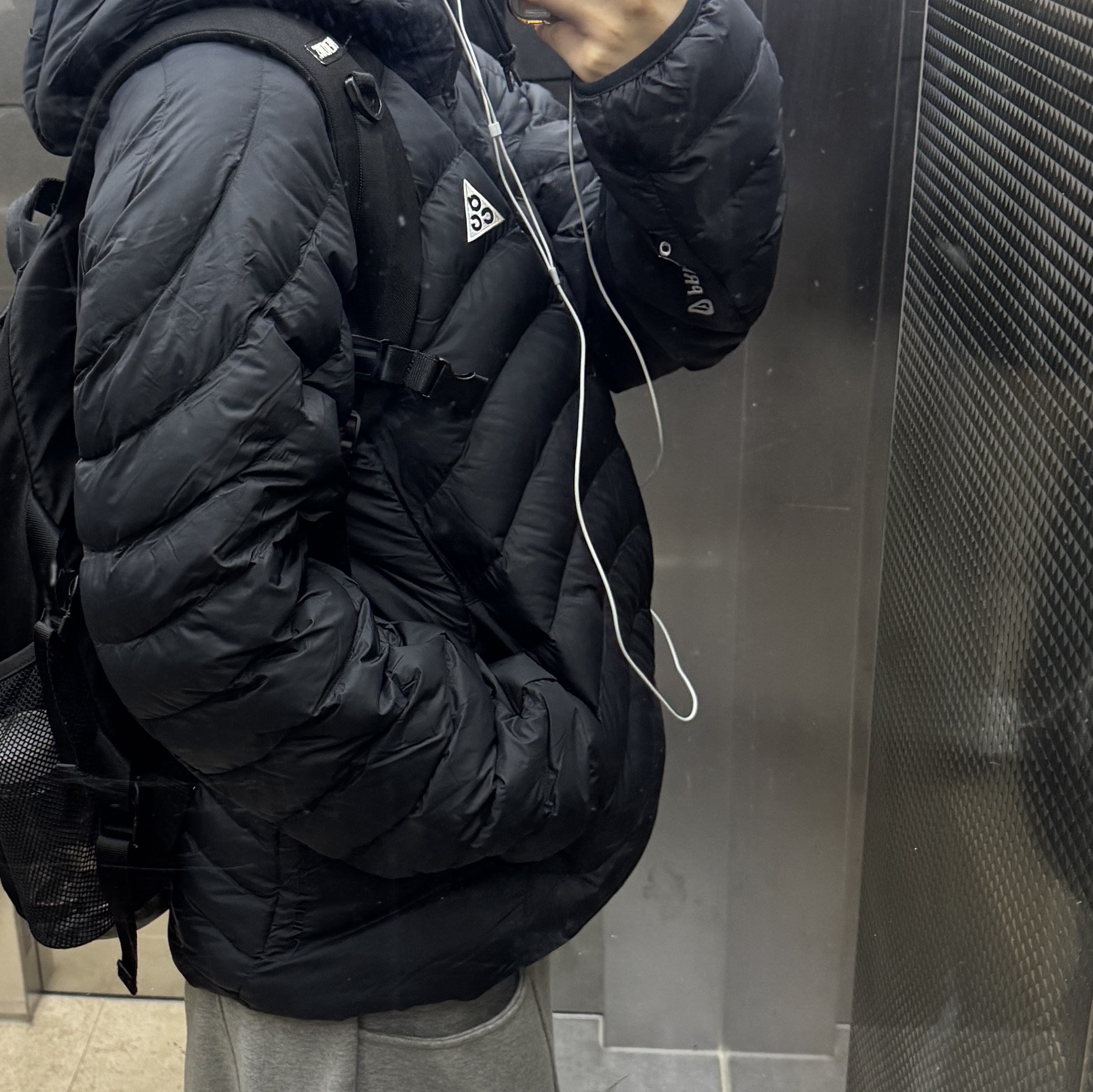 Nike ACG Lava Flow Therma-Fit ADV Jacket Black Summit White - Asia 착용 스타일 - 3