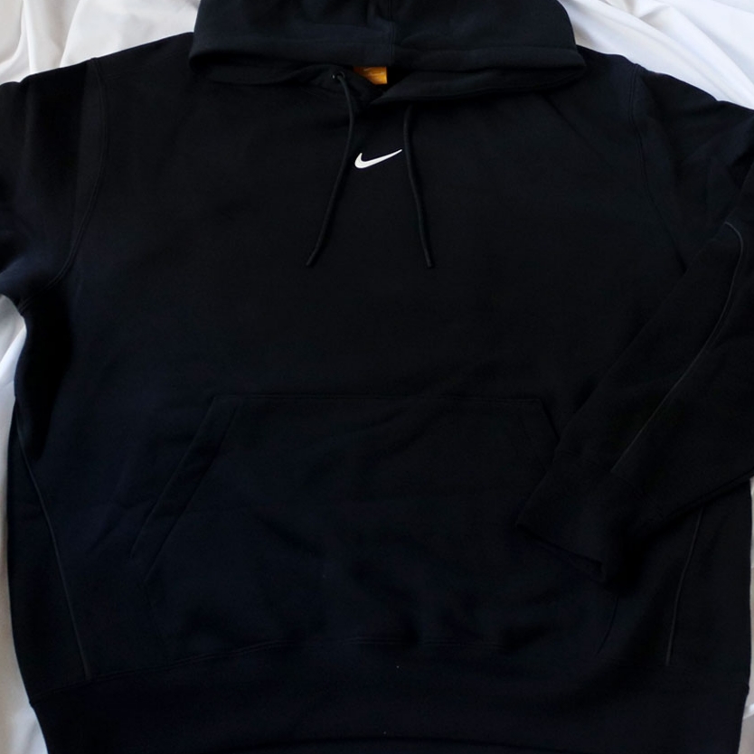 Nike x Drake Nocta Fleece Hoodie Black (FN7659-010) 착용 스타일 - 1