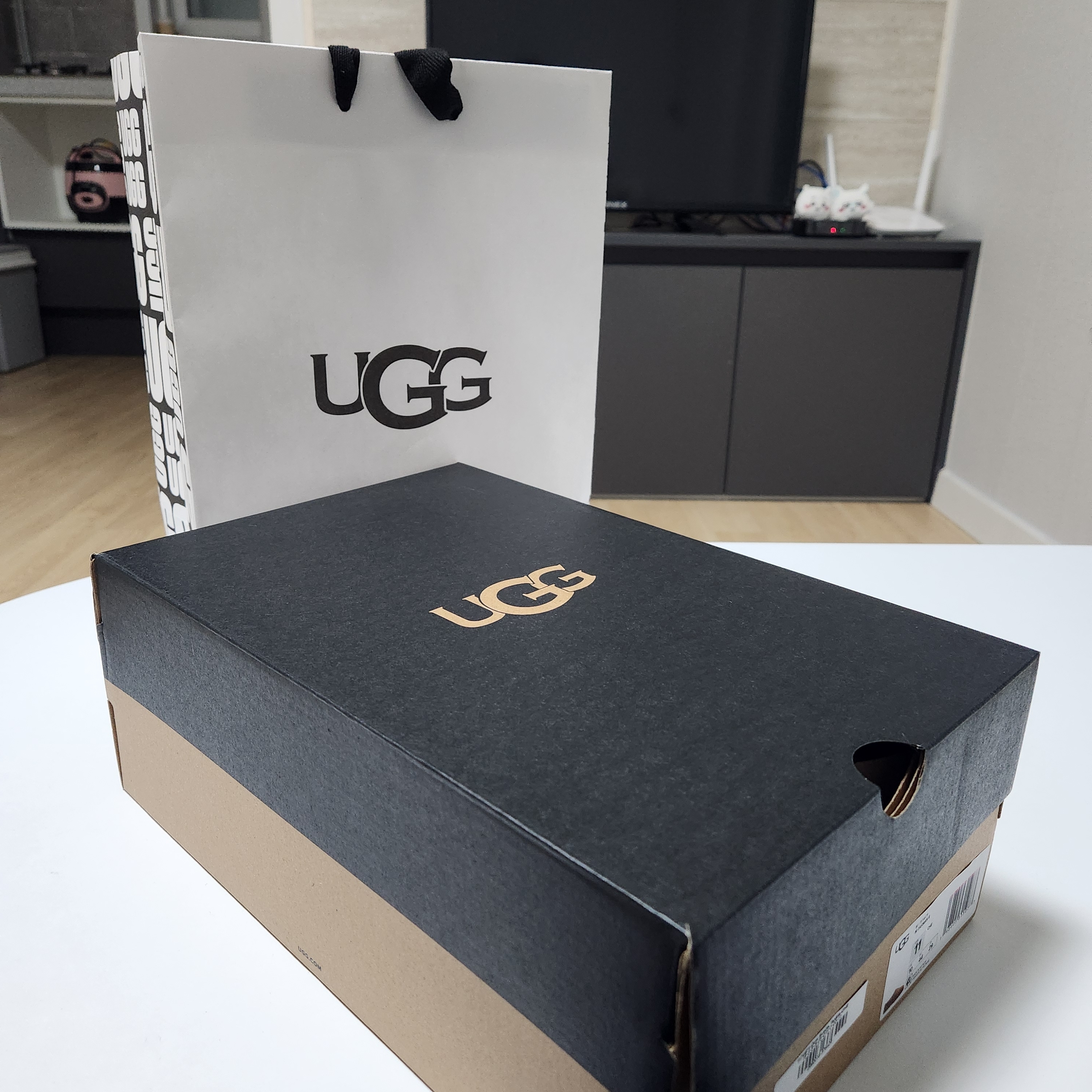 UGG Tasman II Slipper Chestnut 착용 스타일 - 2