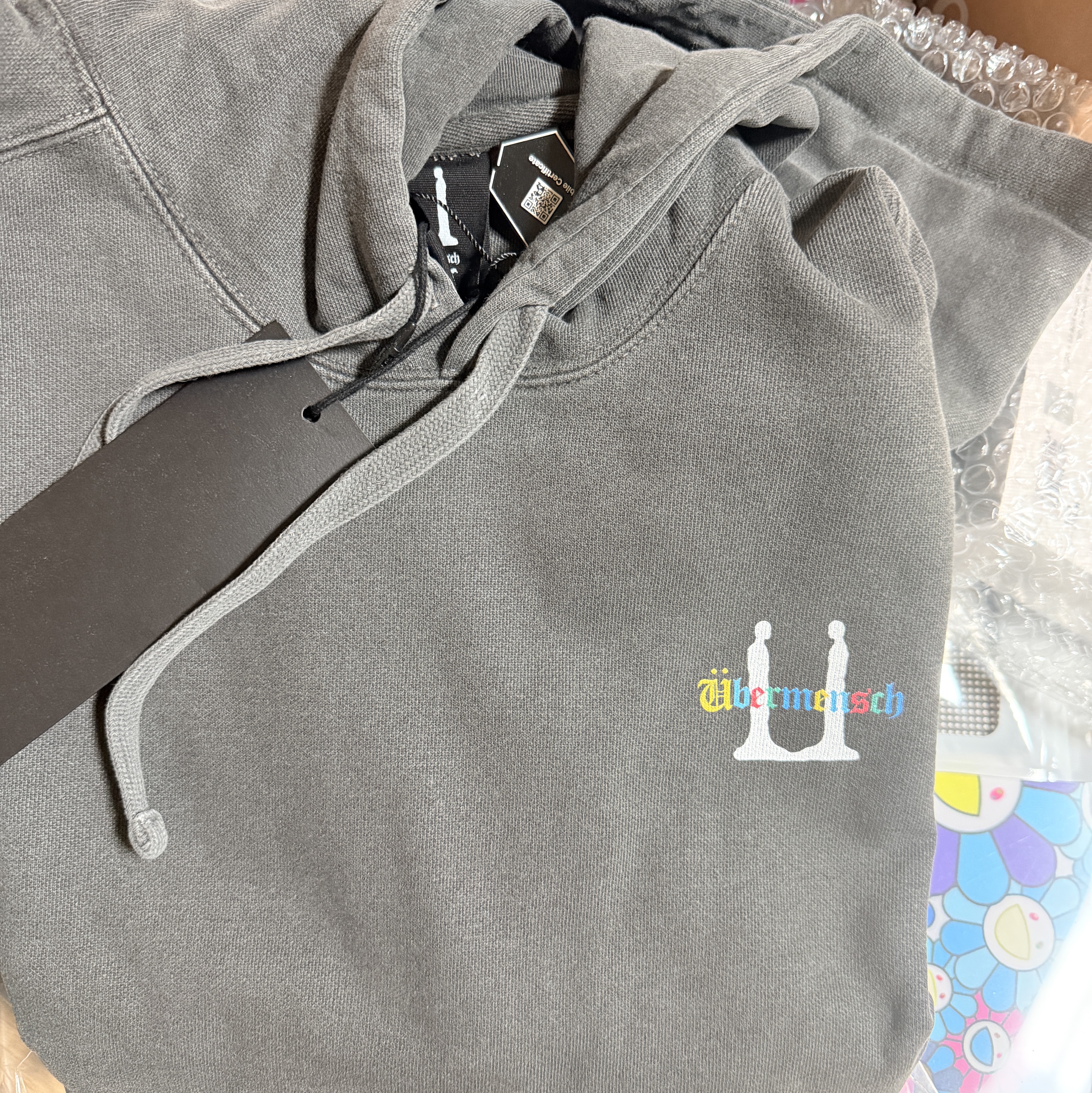 G-DRAGON Ubermensch Hoodie Charcoal 착용 스타일