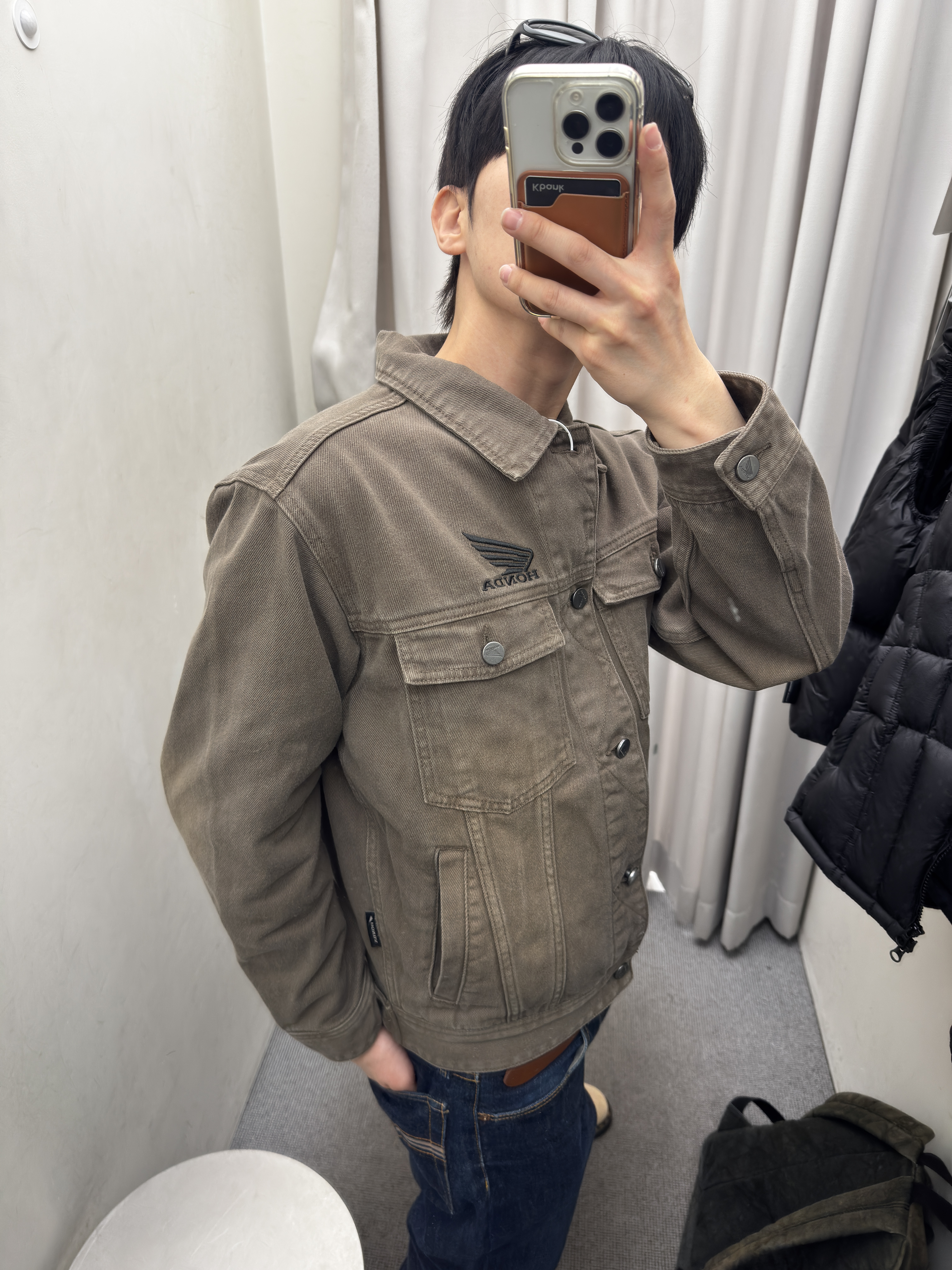 Honda Vintage Old Denim Jacket Brown, Dr. Martens 939 Bronx Suede Ankle Boots Tan 착용 스타일 - 1