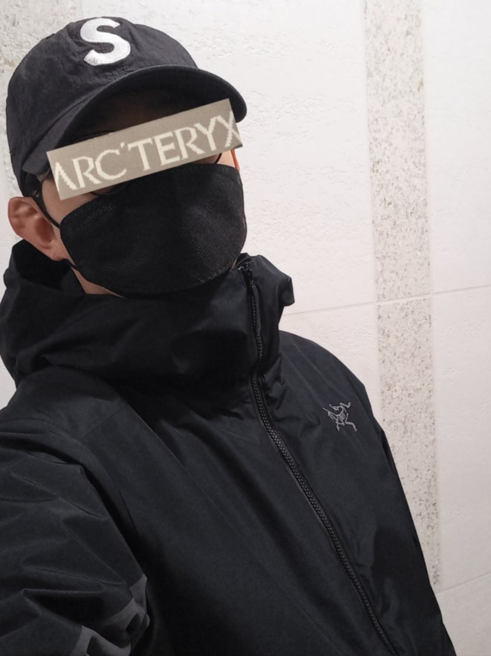 Arc'teryx Solano Insulated Hoody Black Graphite, Arc'teryx Solano Insulated Hoody Black Graphite 착용 스타일 - 2