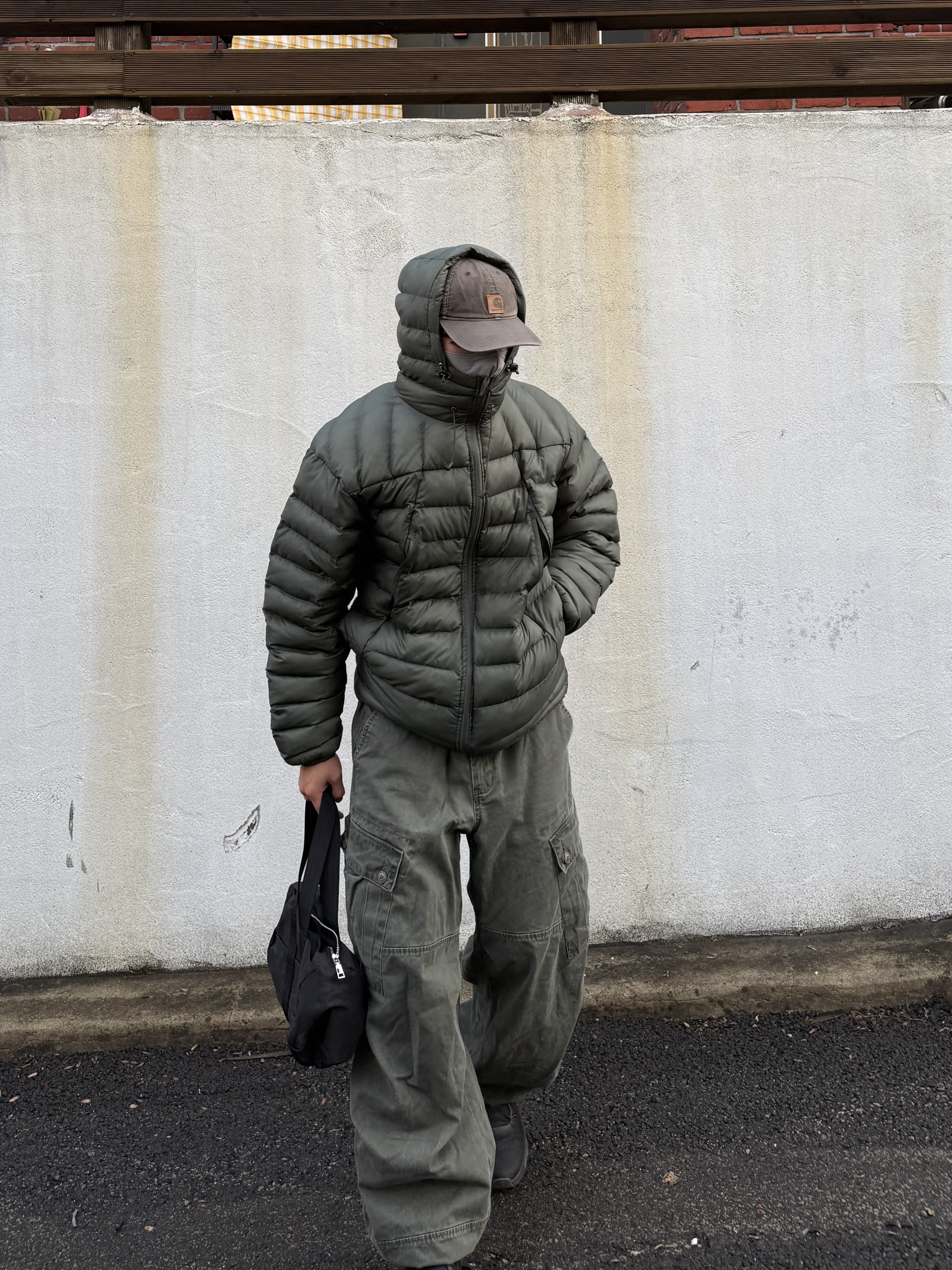 Carhartt Canvas Cap Blackberry, Carhartt Canvas Cap Dusty Olive 착용 스타일 - 2