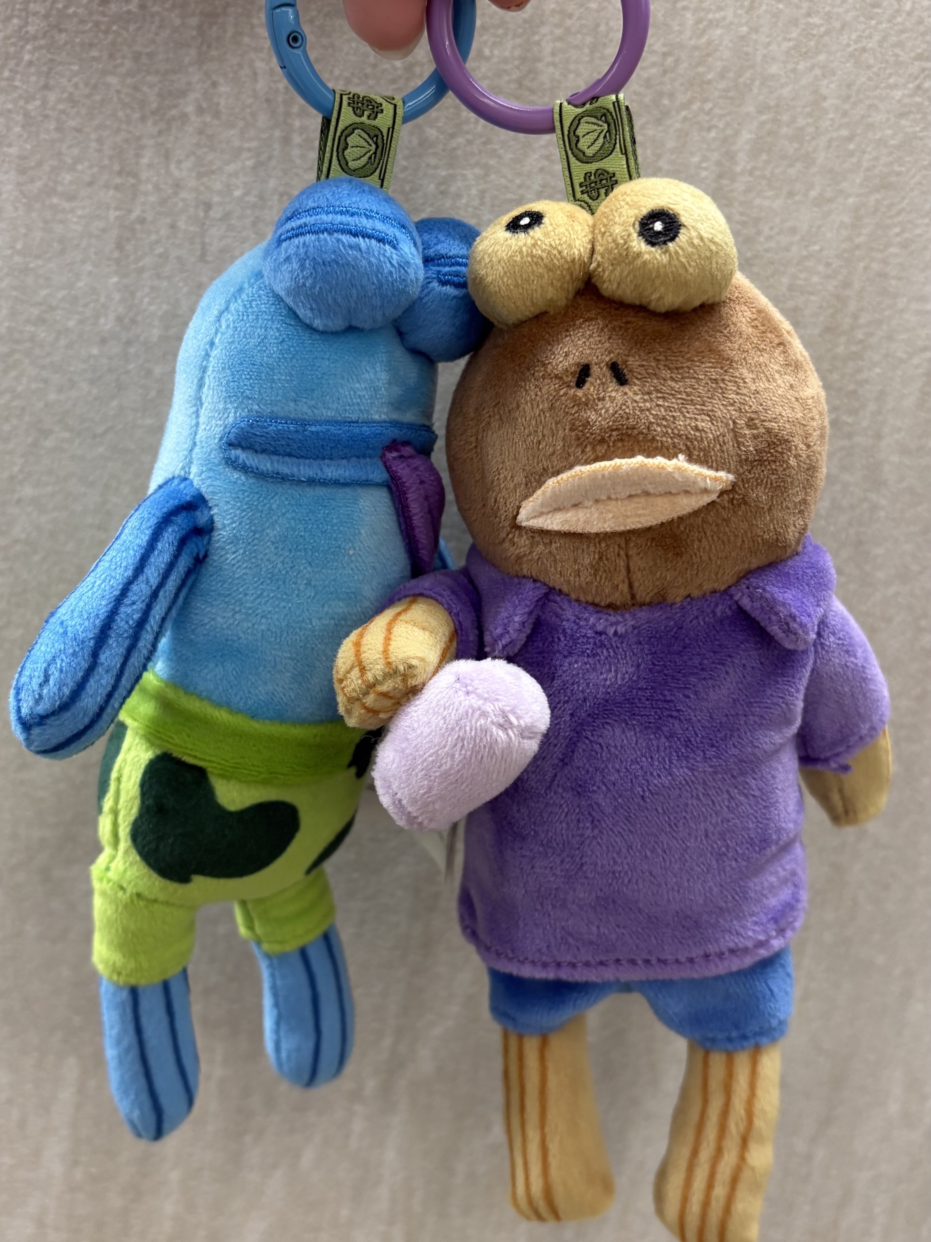 Pop Mart Bikini Bottom Buddies Whimsical Plush Flat Fish (Opened Case), Pop Mart Bikini Bottom Buddies Whimsical Plush Dazed Fish (Opened Case) 착용 스타일 - 2