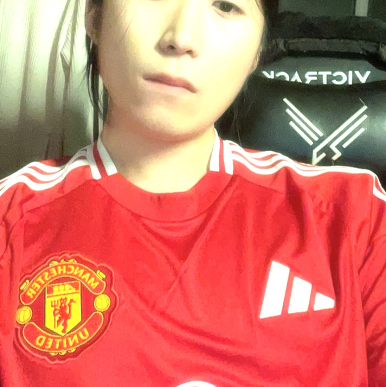 Adidas Manchester United 2024/25 Home Jersey Manchester United FC Red - KR Sizing (Non Marking Ver.) 착용 스타일
